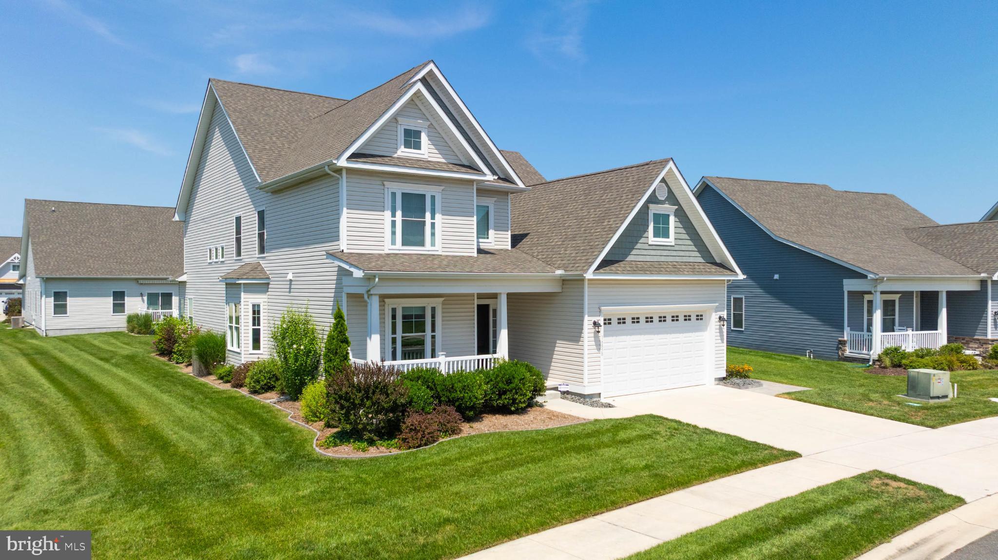 16858 BELLEVUE COURT