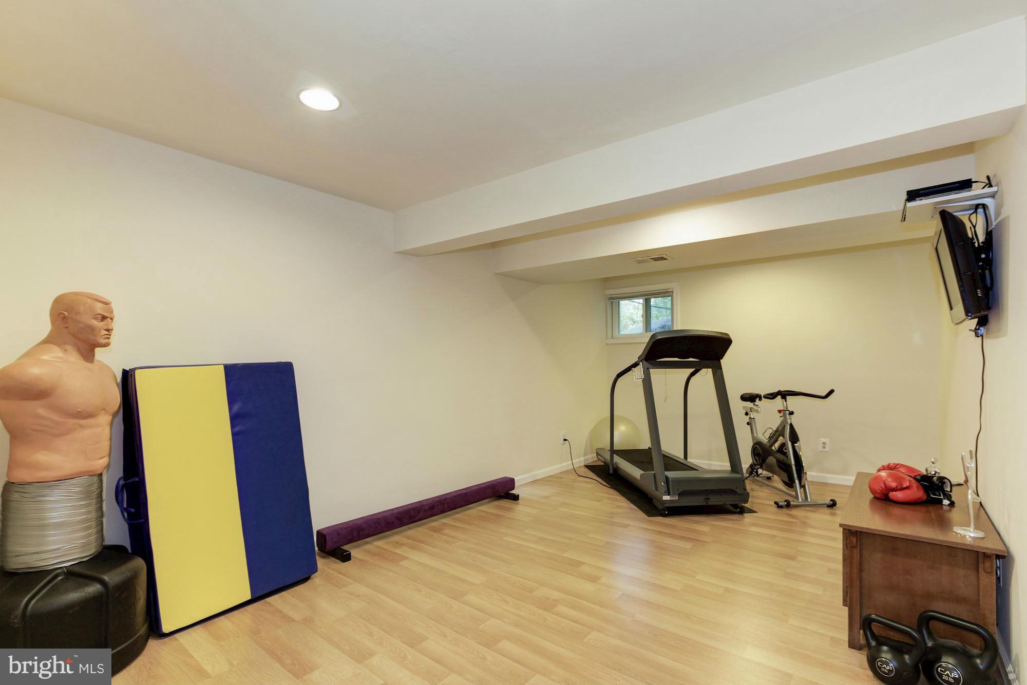 WAKEFIELD CHAPEL WOODS - Residential