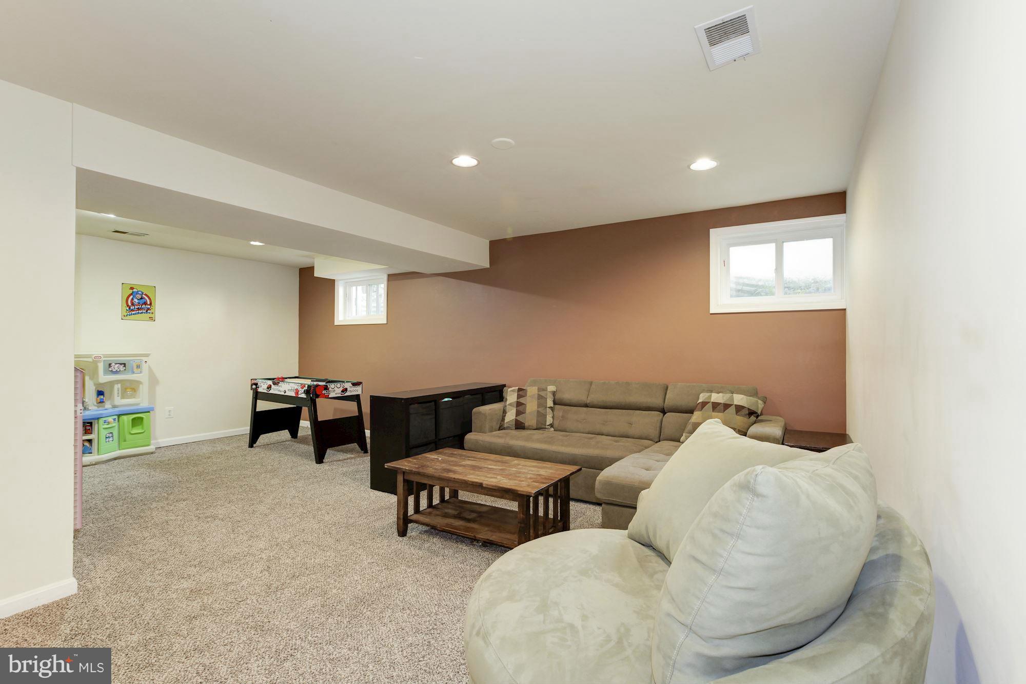 WAKEFIELD CHAPEL WOODS - Residential