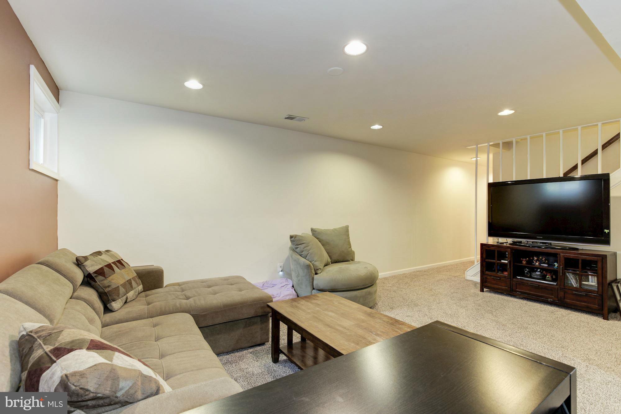 WAKEFIELD CHAPEL WOODS - Residential