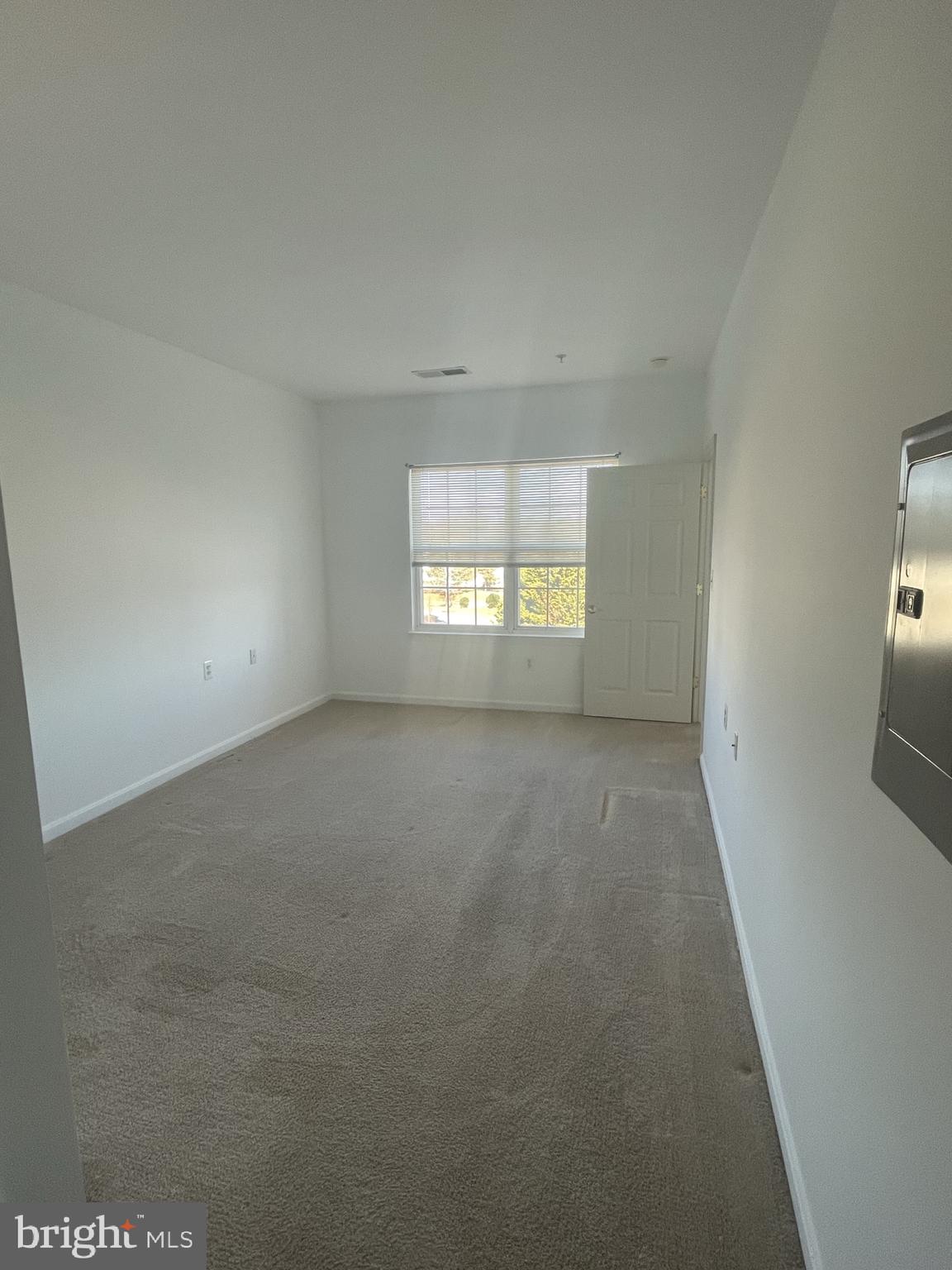 CAMERON GROVE - Residential