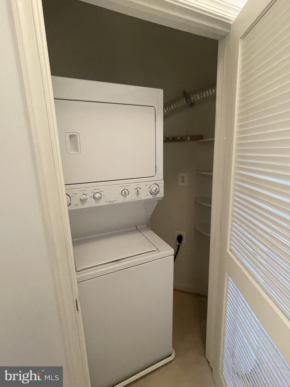 CAMERON GROVE - Residential