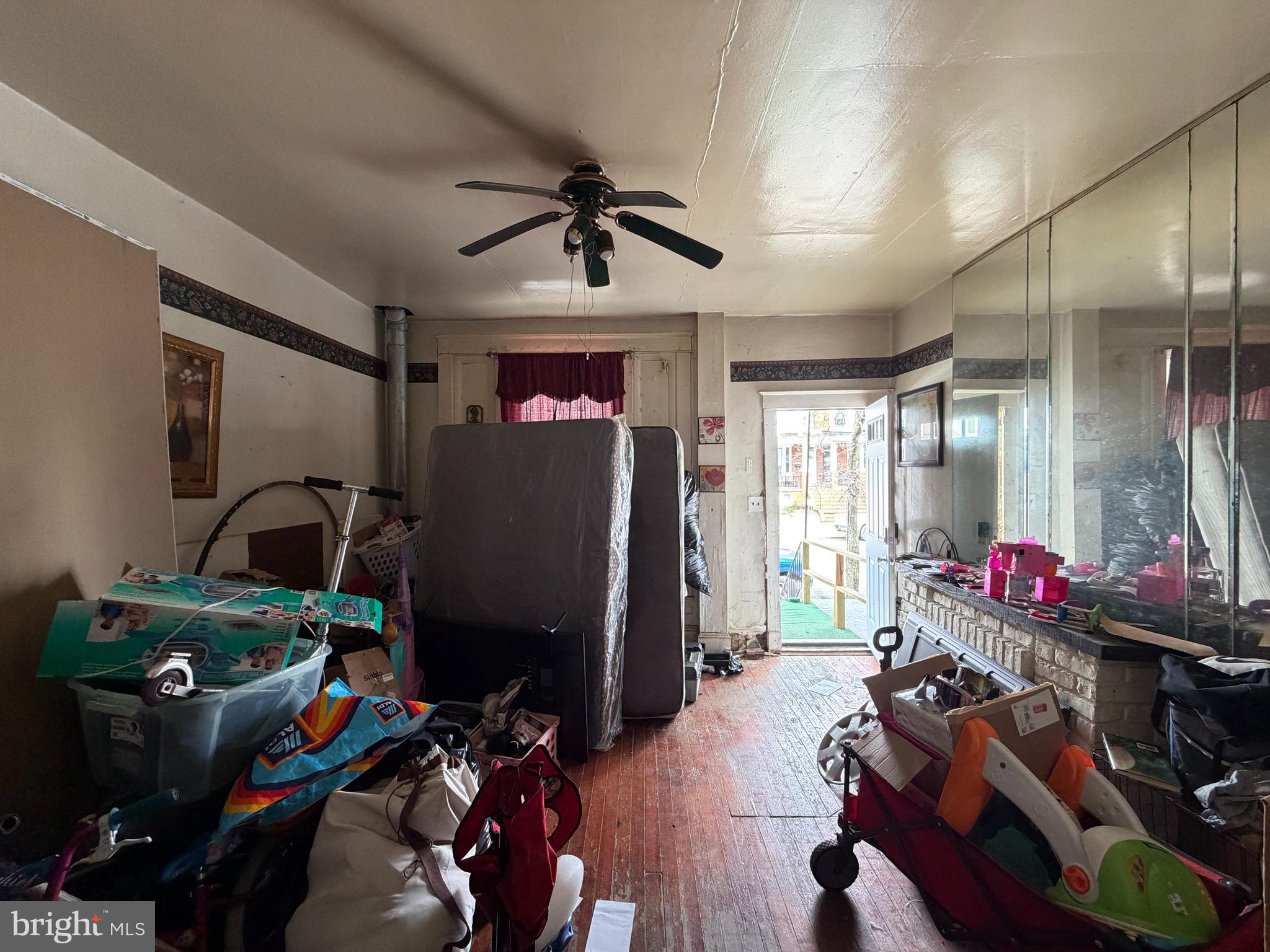 HARWOOD - Residential