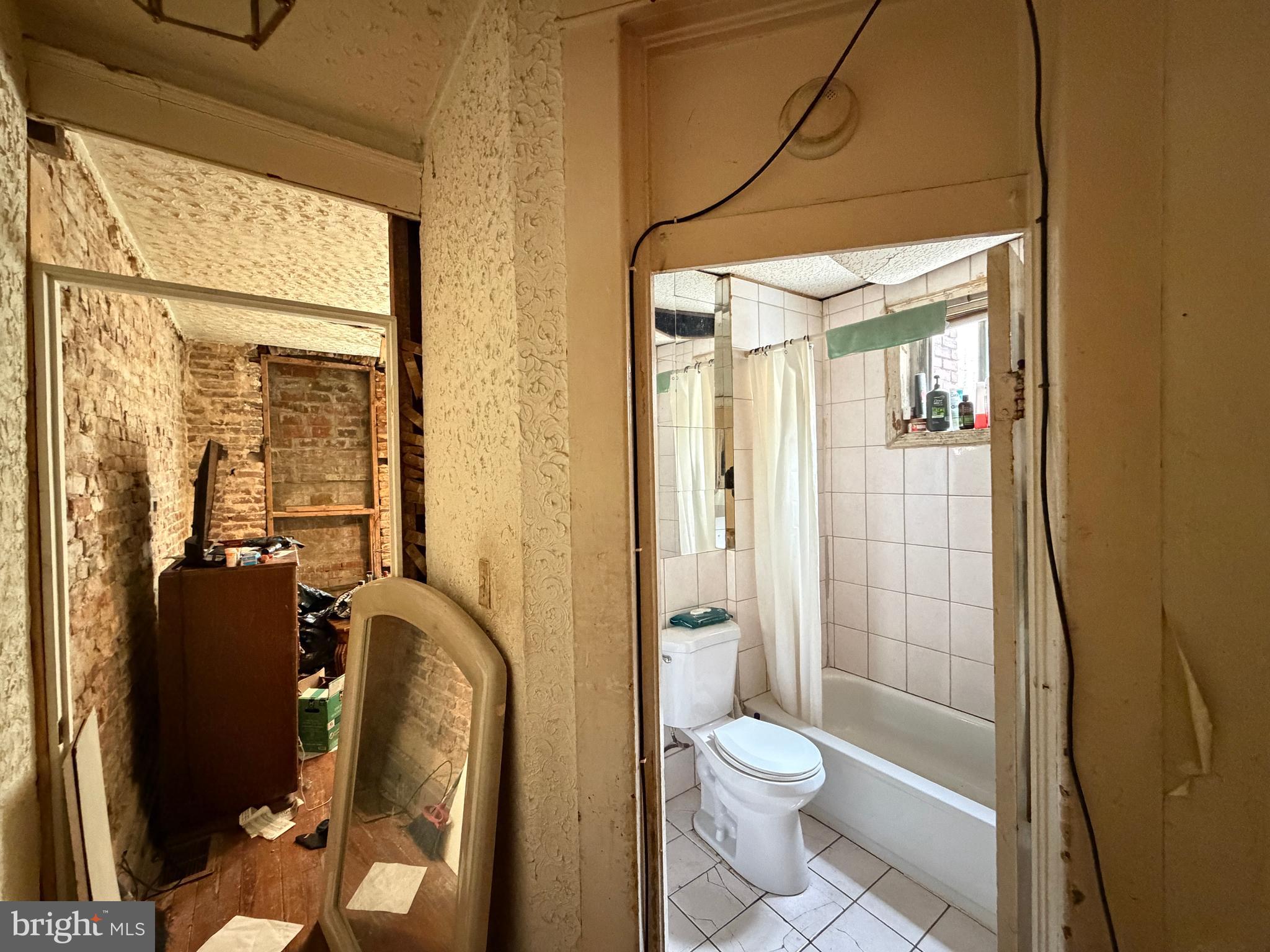 HARWOOD - Residential