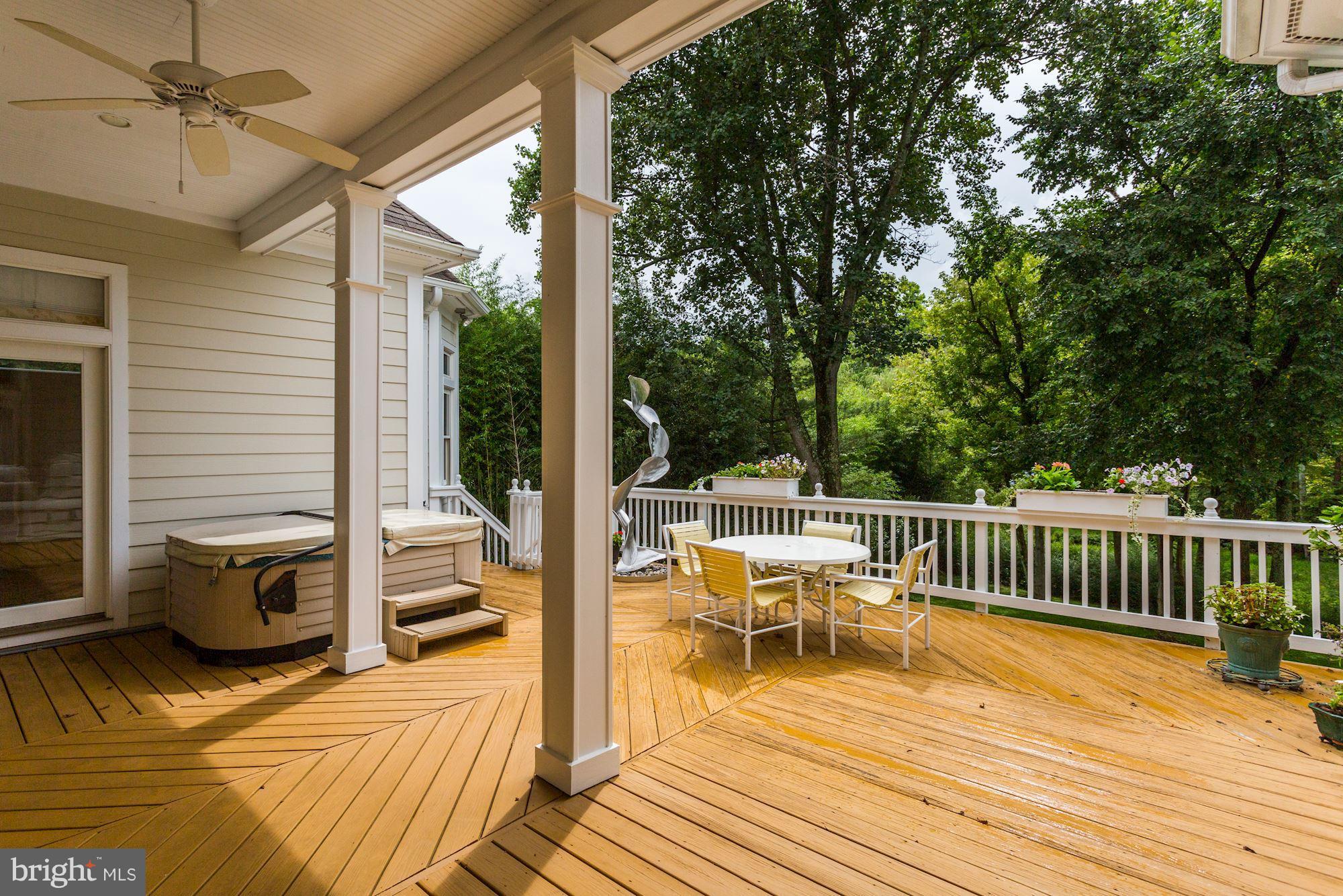 POTOMAC OUTSIDE - Residential