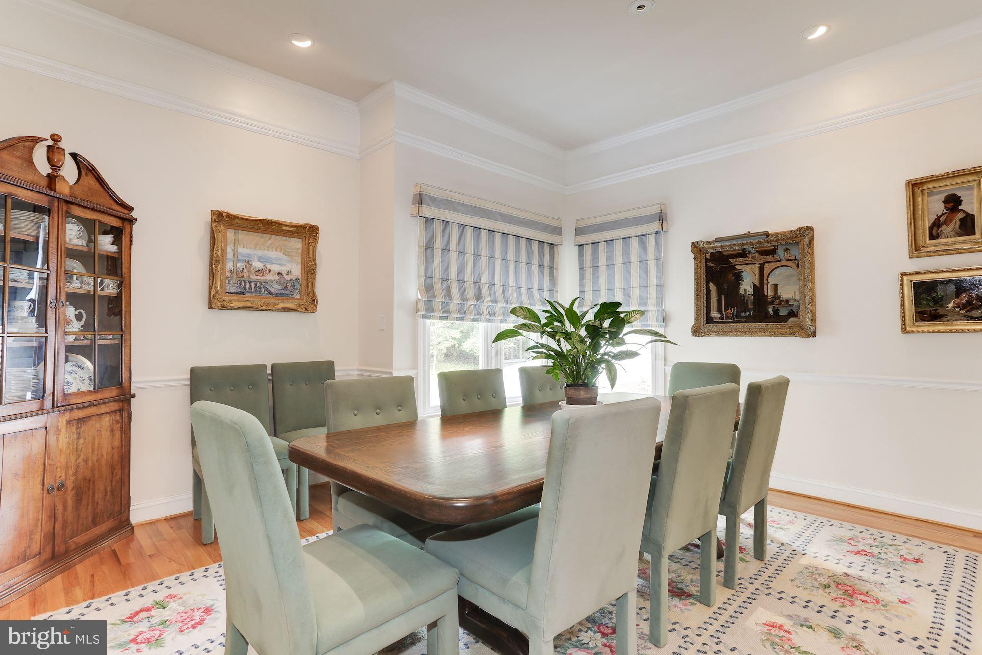 POTOMAC OUTSIDE - Residential