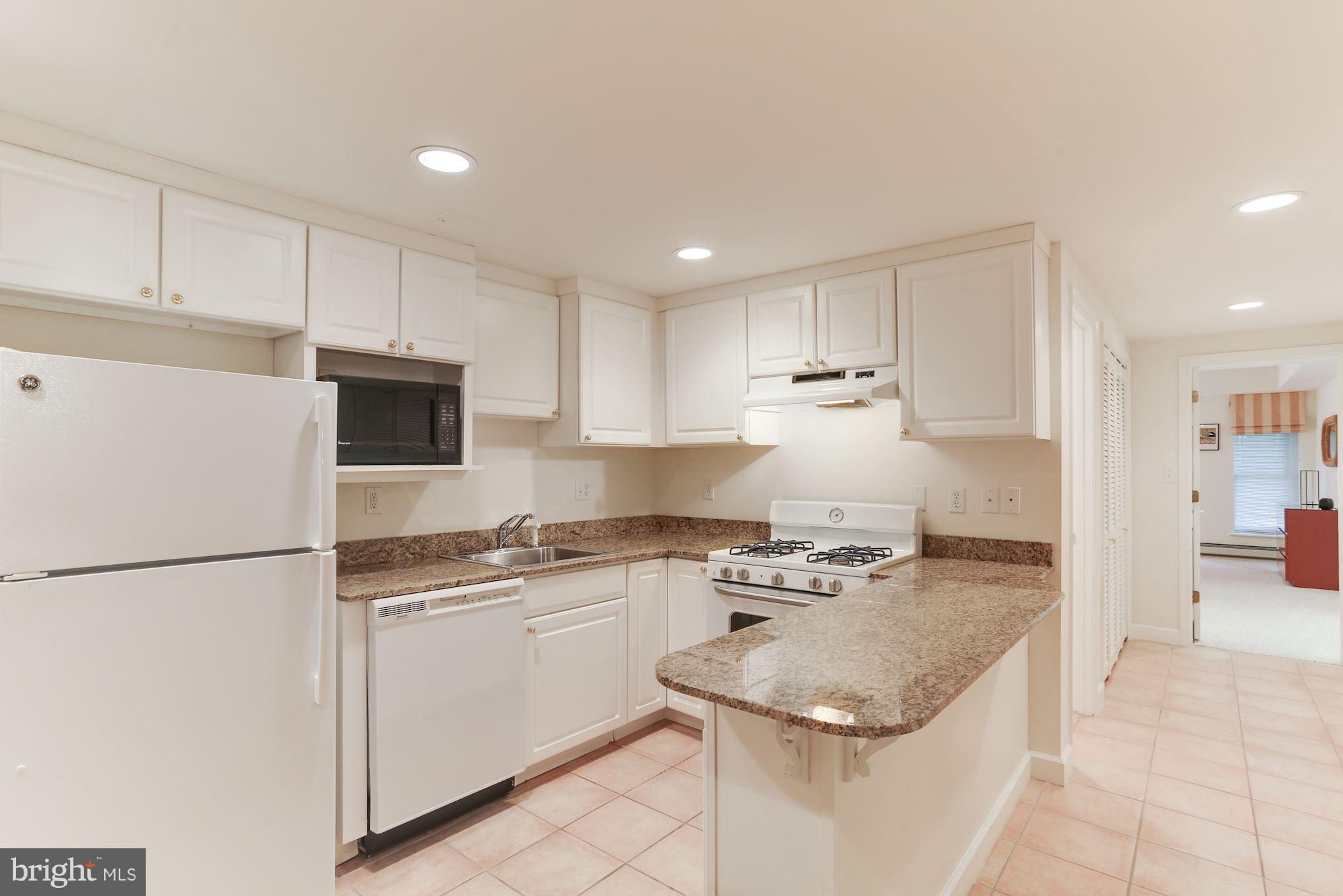 POTOMAC OUTSIDE - Residential