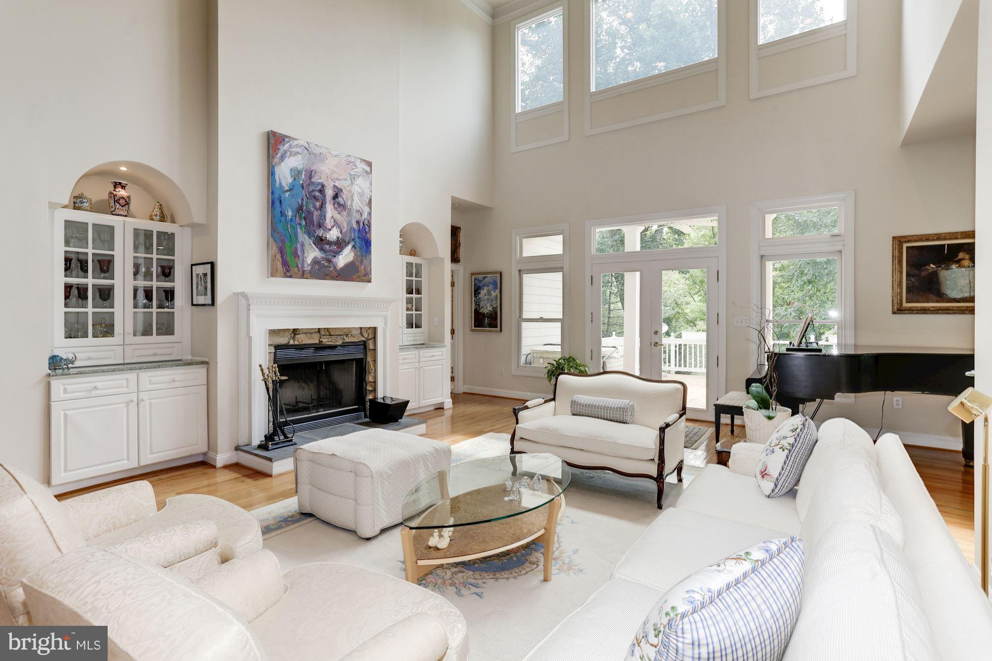 POTOMAC OUTSIDE - Residential