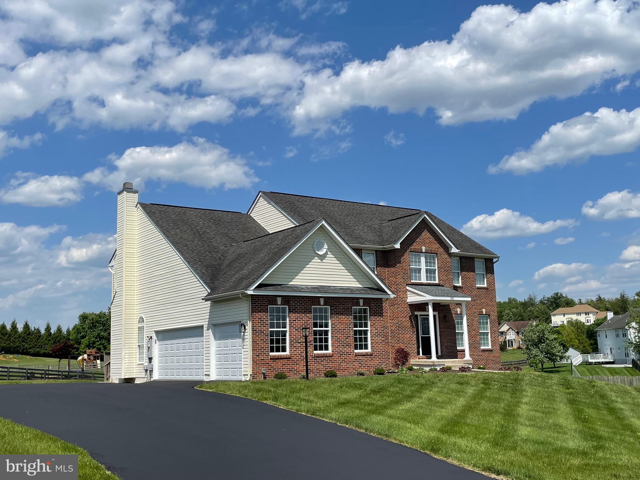 SPRUCE HILL ESTATES - Residential