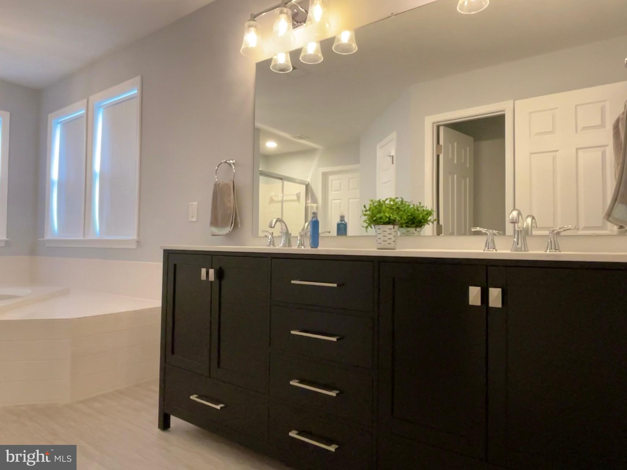 SPRUCE HILL ESTATES - Residential