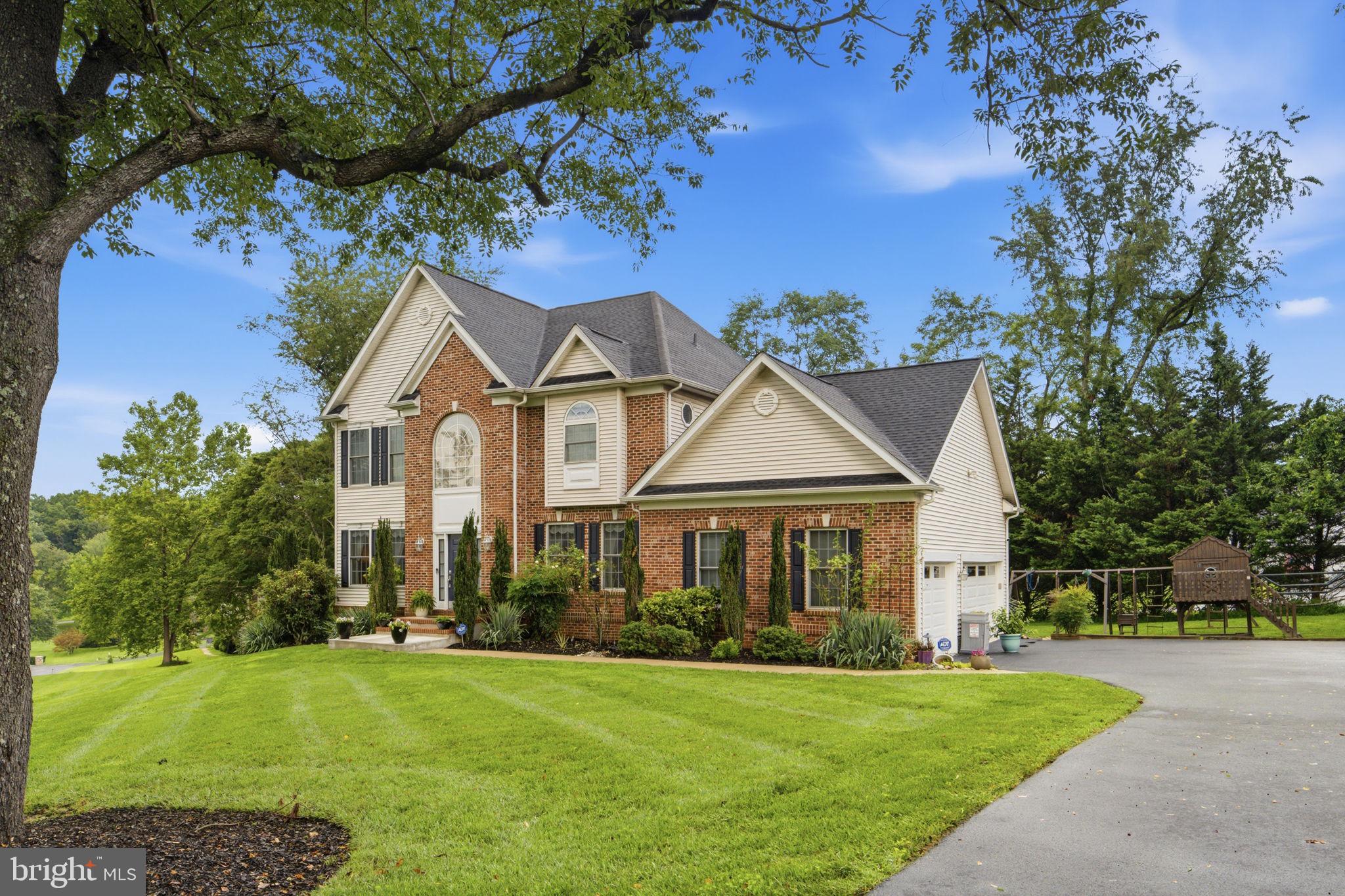 12 DELTA COURT