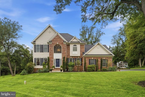 Photo of 12 Delta Court, GAITHERSBURG, MD 20882 (MLS # MDMC2244388)