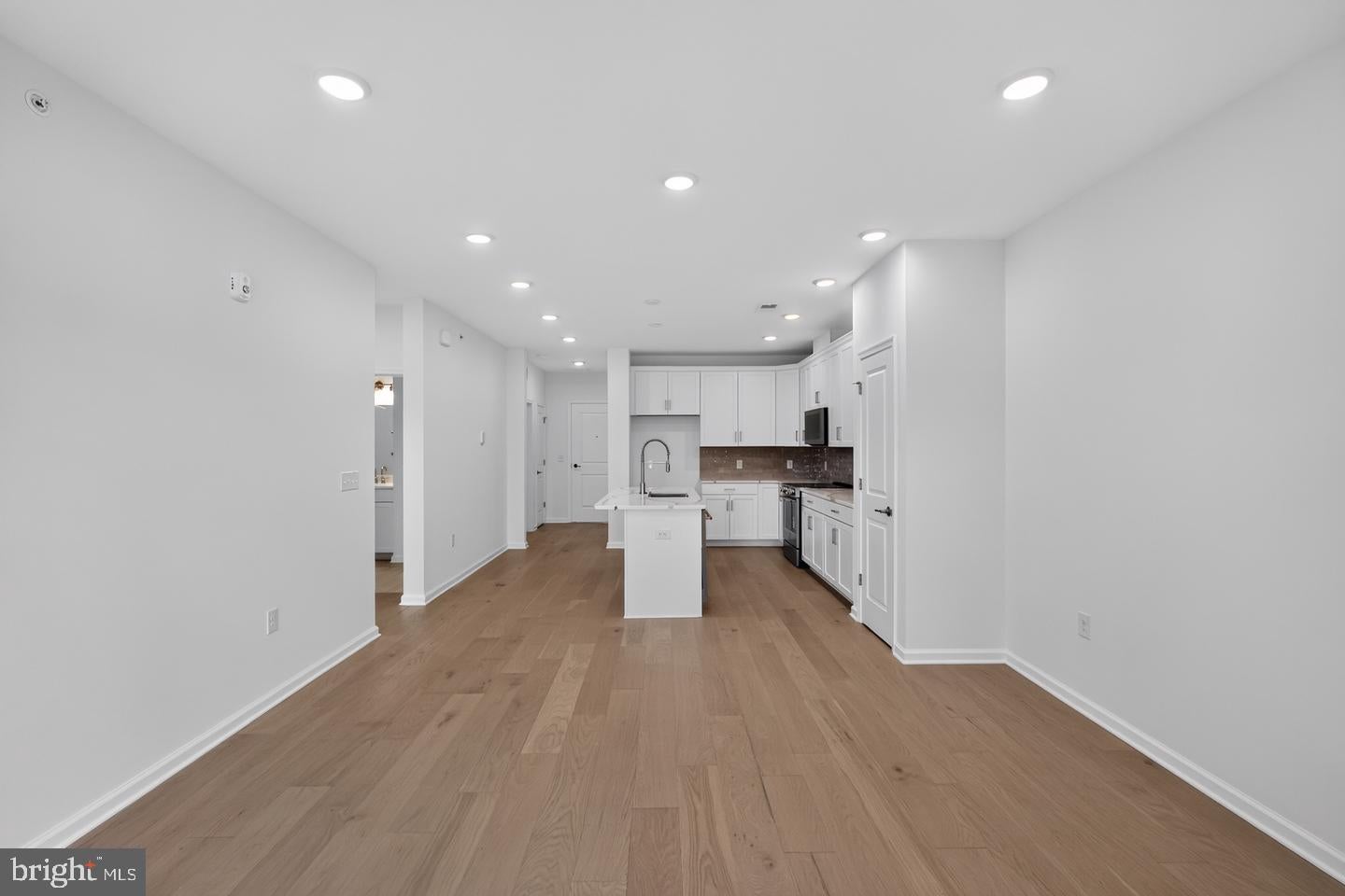 431 WASHINGTON STREET 2109 JADWIN