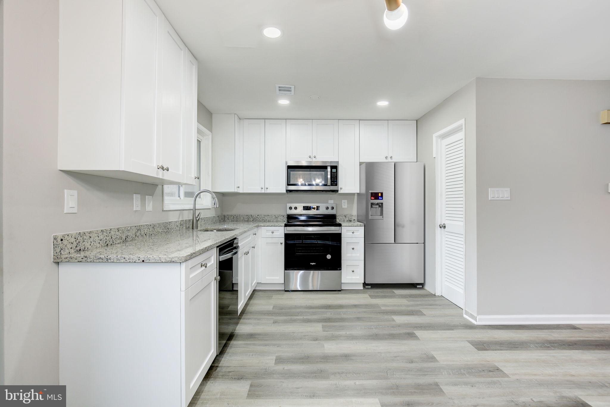 RESTON - Residential