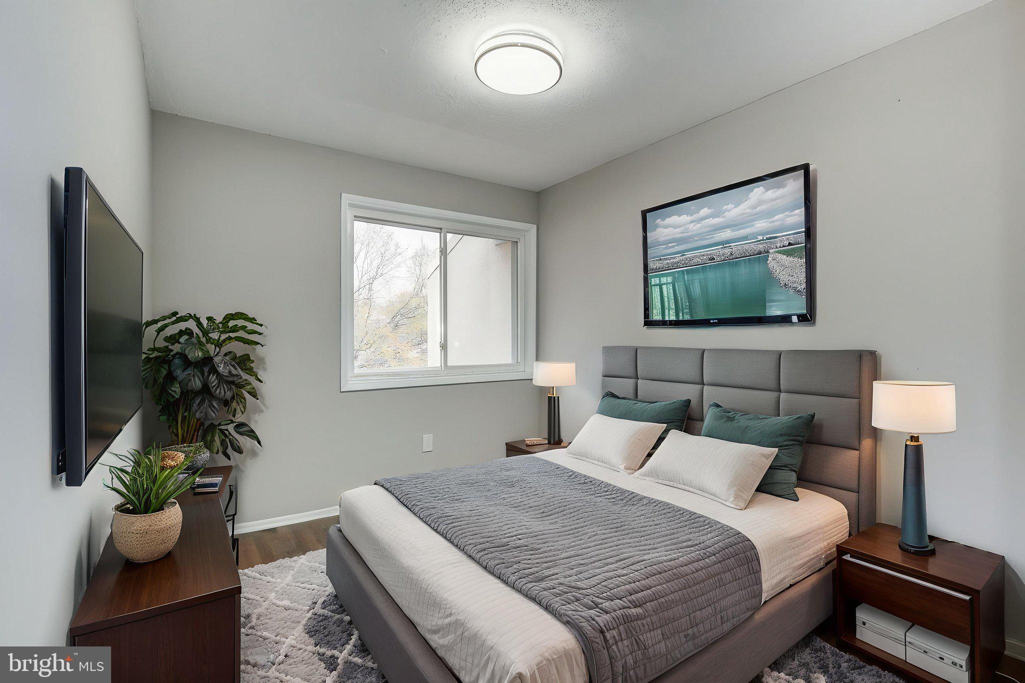 RESTON - Residential