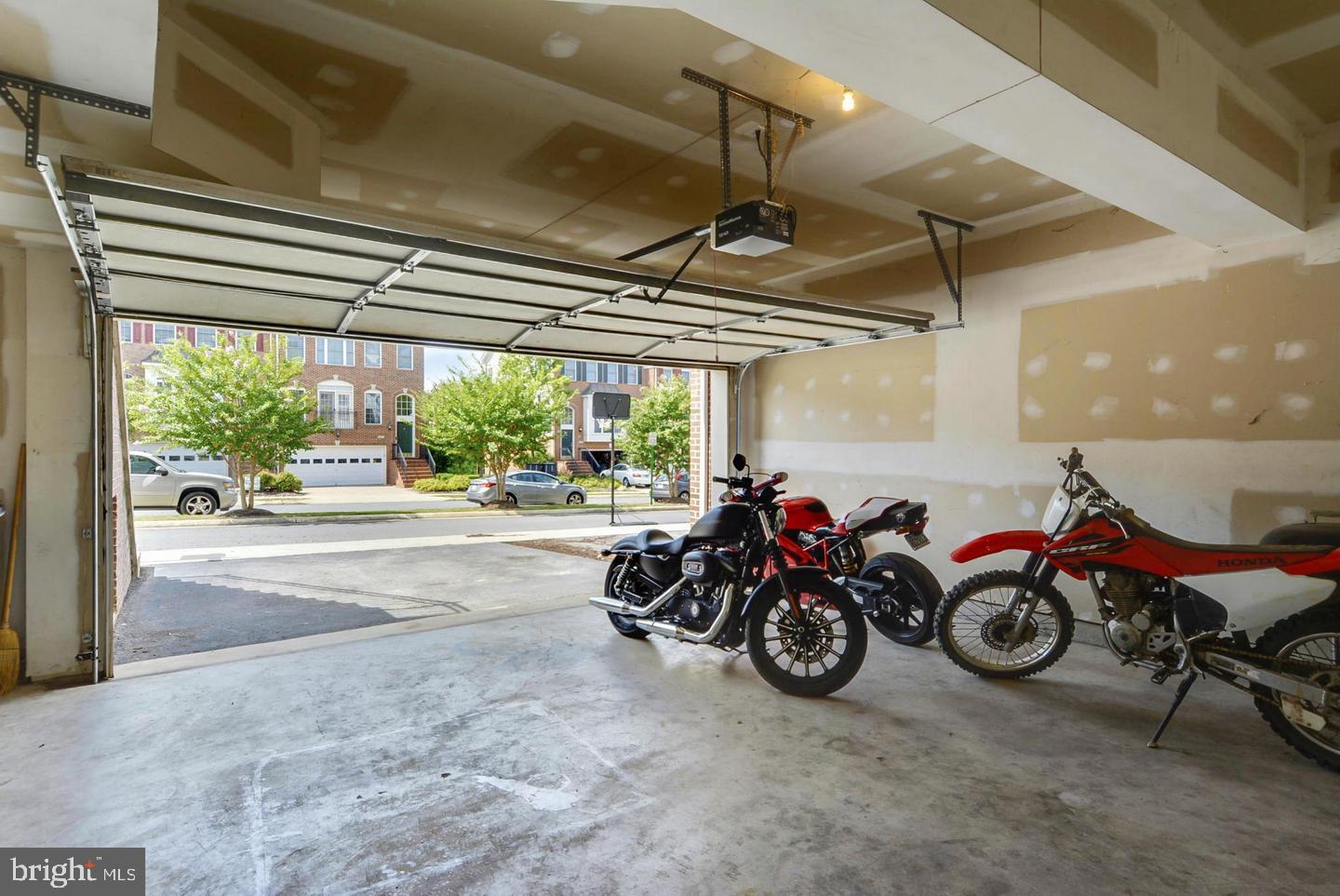 PORT POTOMAC - Residential Lease