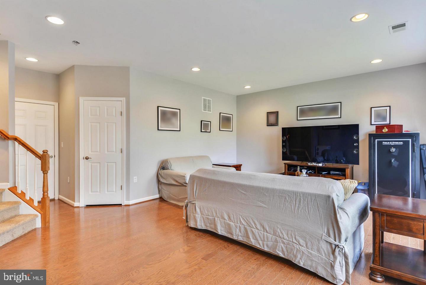 PORT POTOMAC - Residential Lease