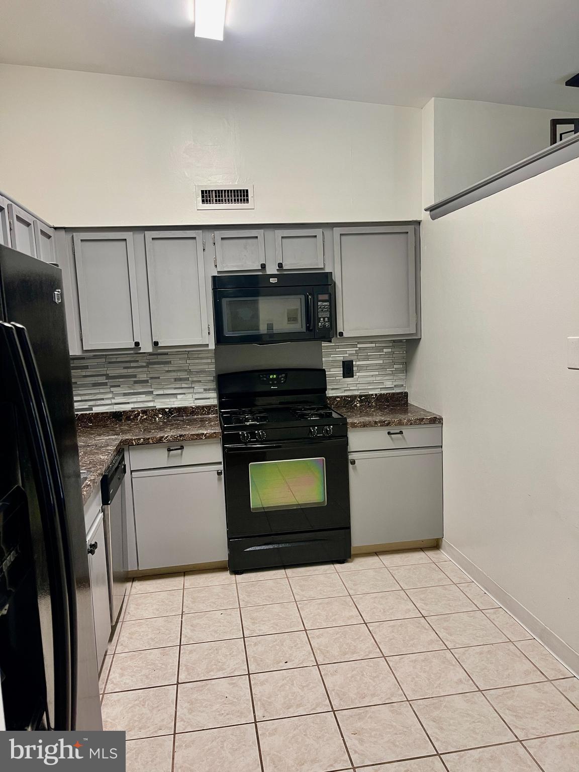 DELAIRE LANDING - Residential