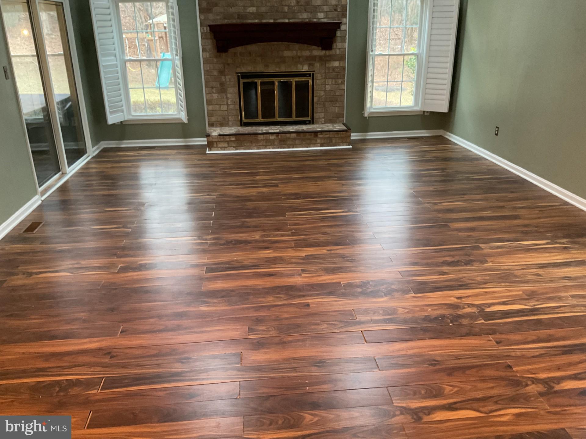 HUNTERS GLEN - Residential