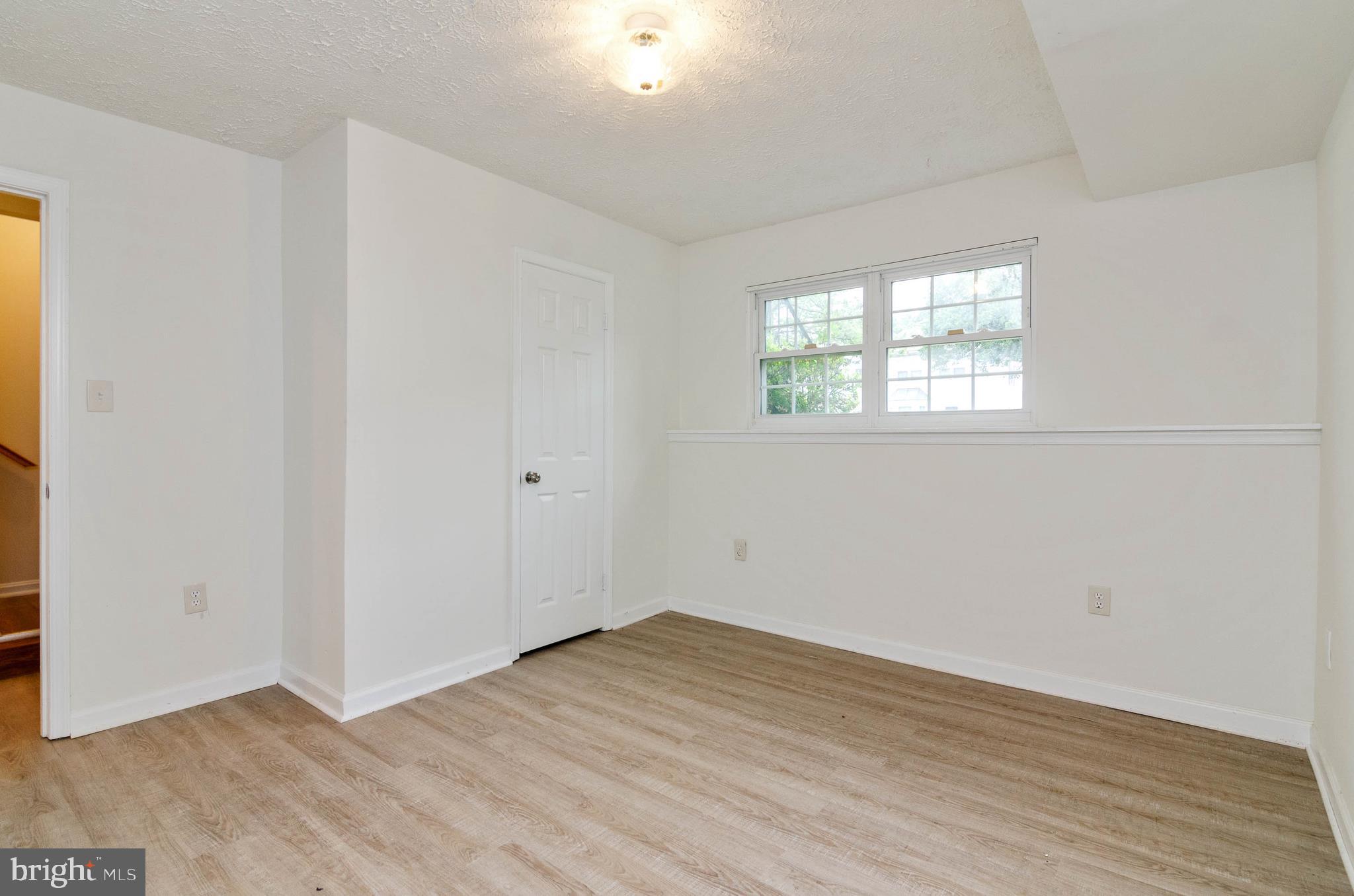 GLEN ORA PLAT 12 - Residential