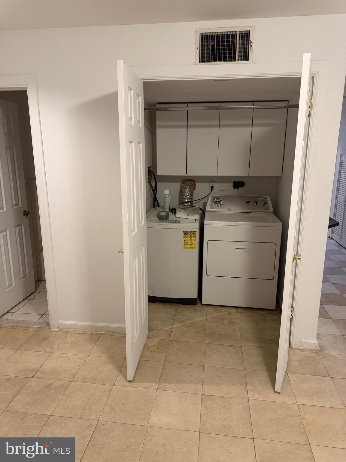 1016 E MOYAMENSING AVENUE