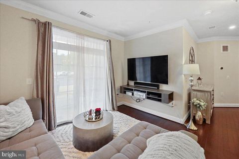 Condo For Rent - 3910 Doc Berlin Drive #11<br/> SILVER SPRING, MD 20906