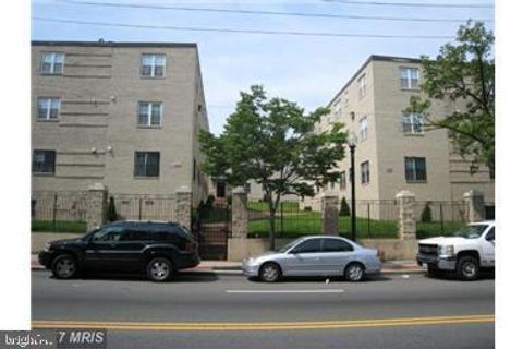 Photo of 948 Eastern Avenue NE #3, WASHINGTON, DC 20019 (MLS # DCDC2255928)