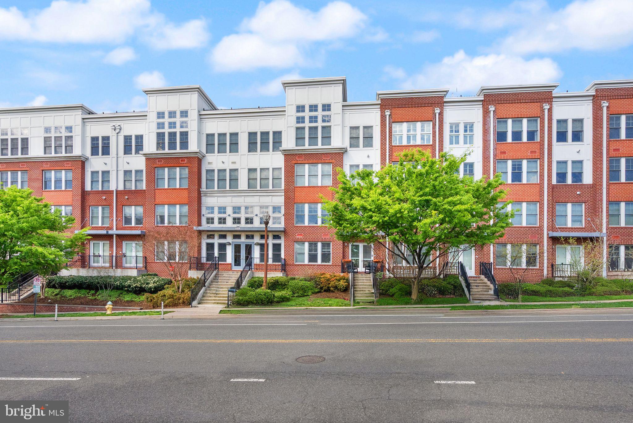 1418 N RHODES STREET B105