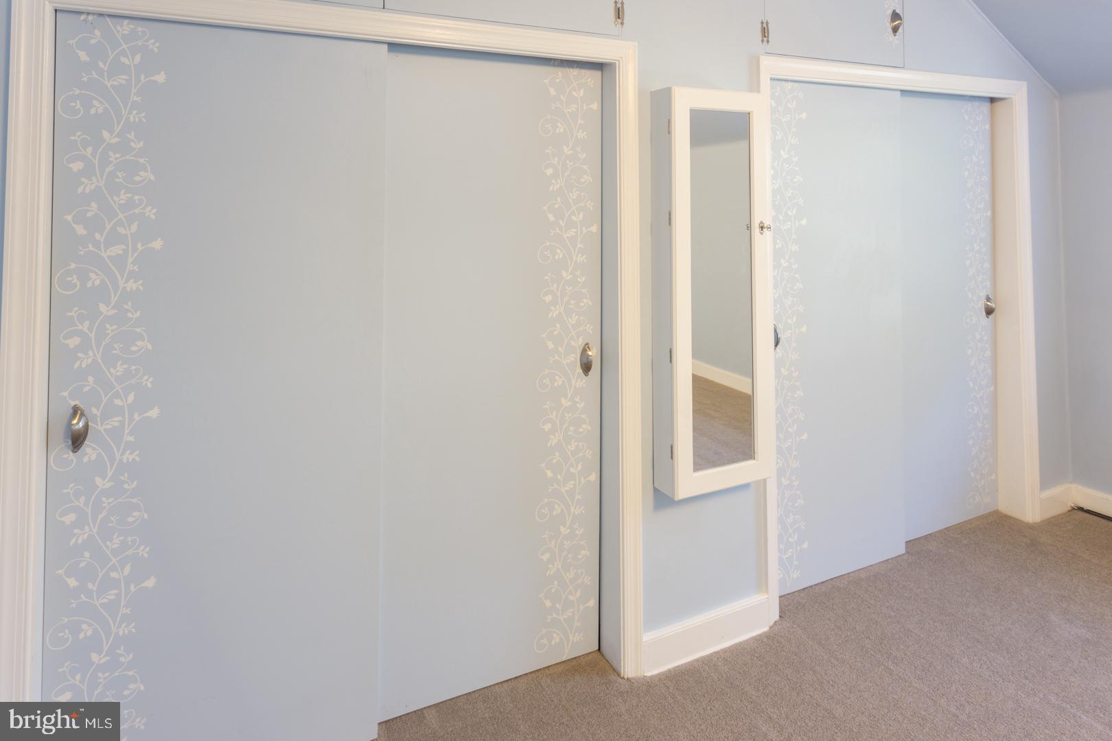 GRANDVIEW HEIGHTS - Residential