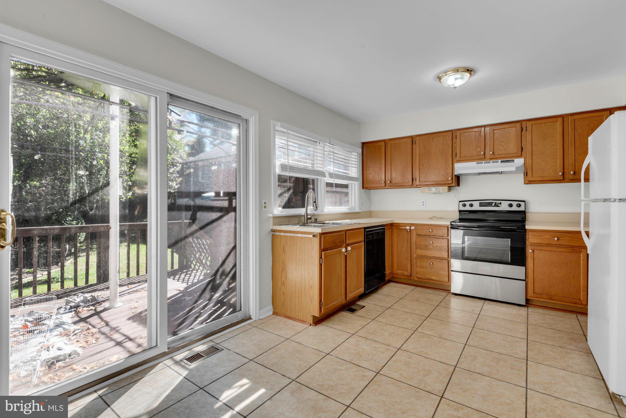 FOREST GLEN - Residential Lease