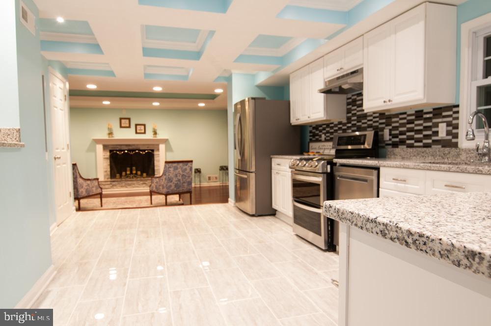 TANTALLON ON THE POTOMAC - Residential