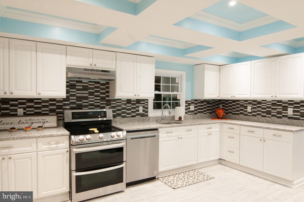 TANTALLON ON THE POTOMAC - Residential