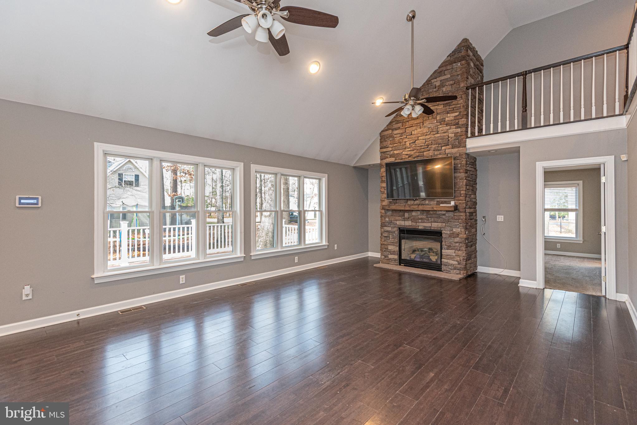 MALLARD CREEK - Residential