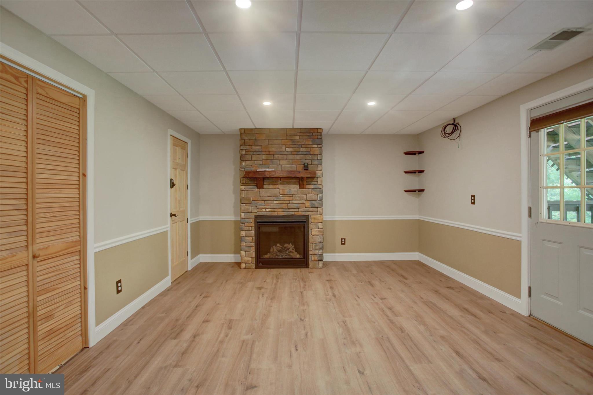 WOODCREST - Residential