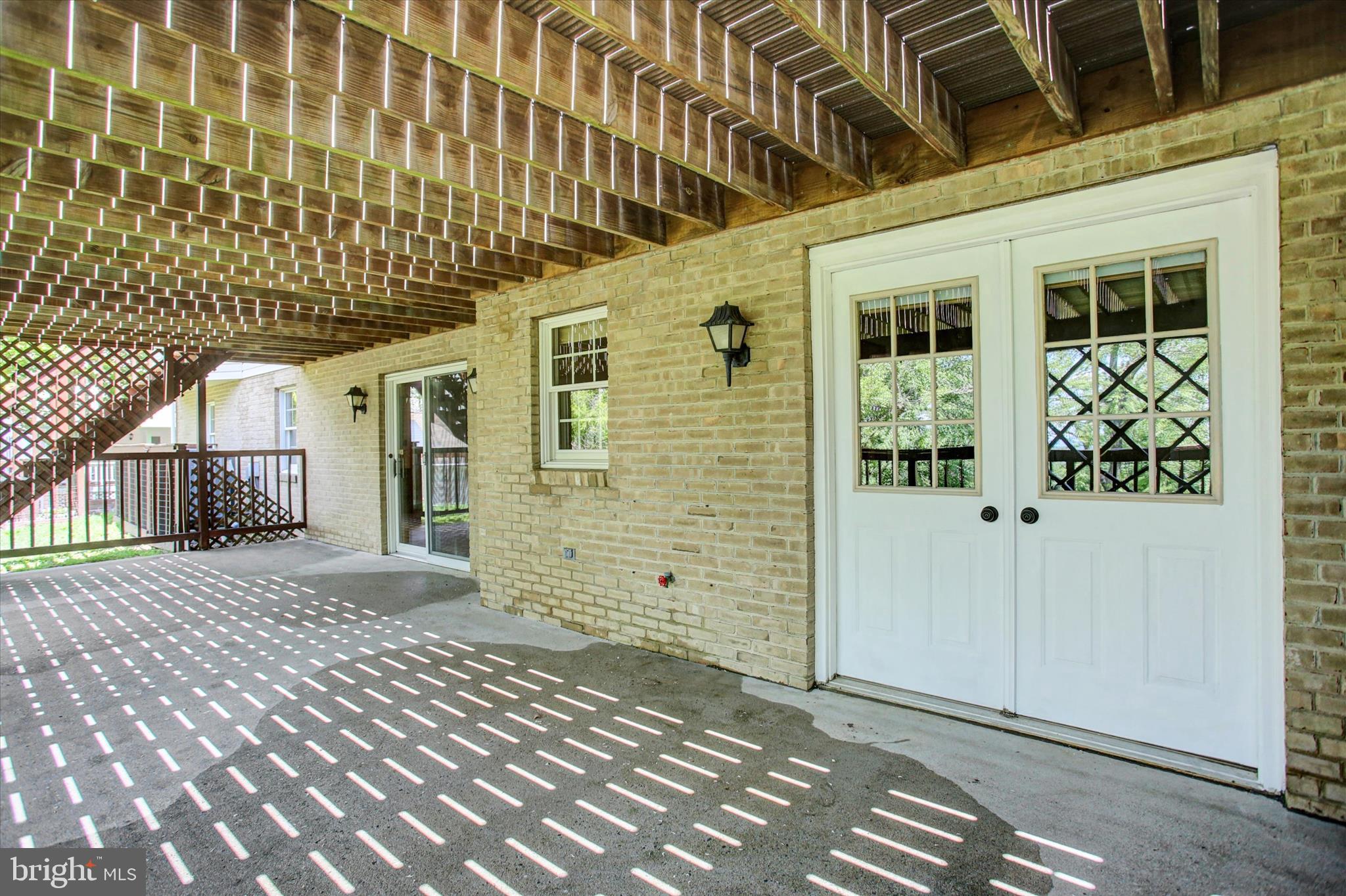 WOODCREST - Residential