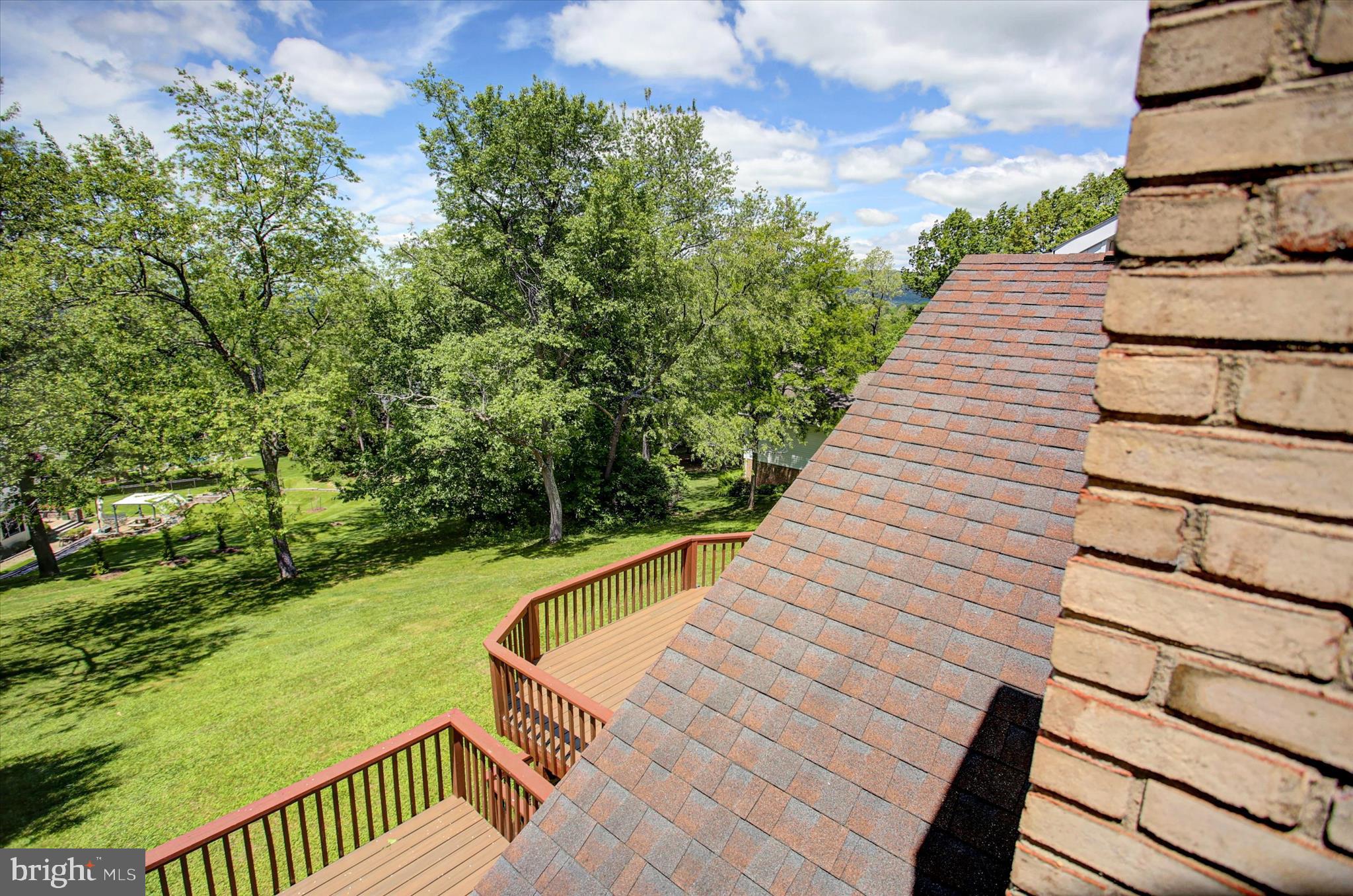 WOODCREST - Residential