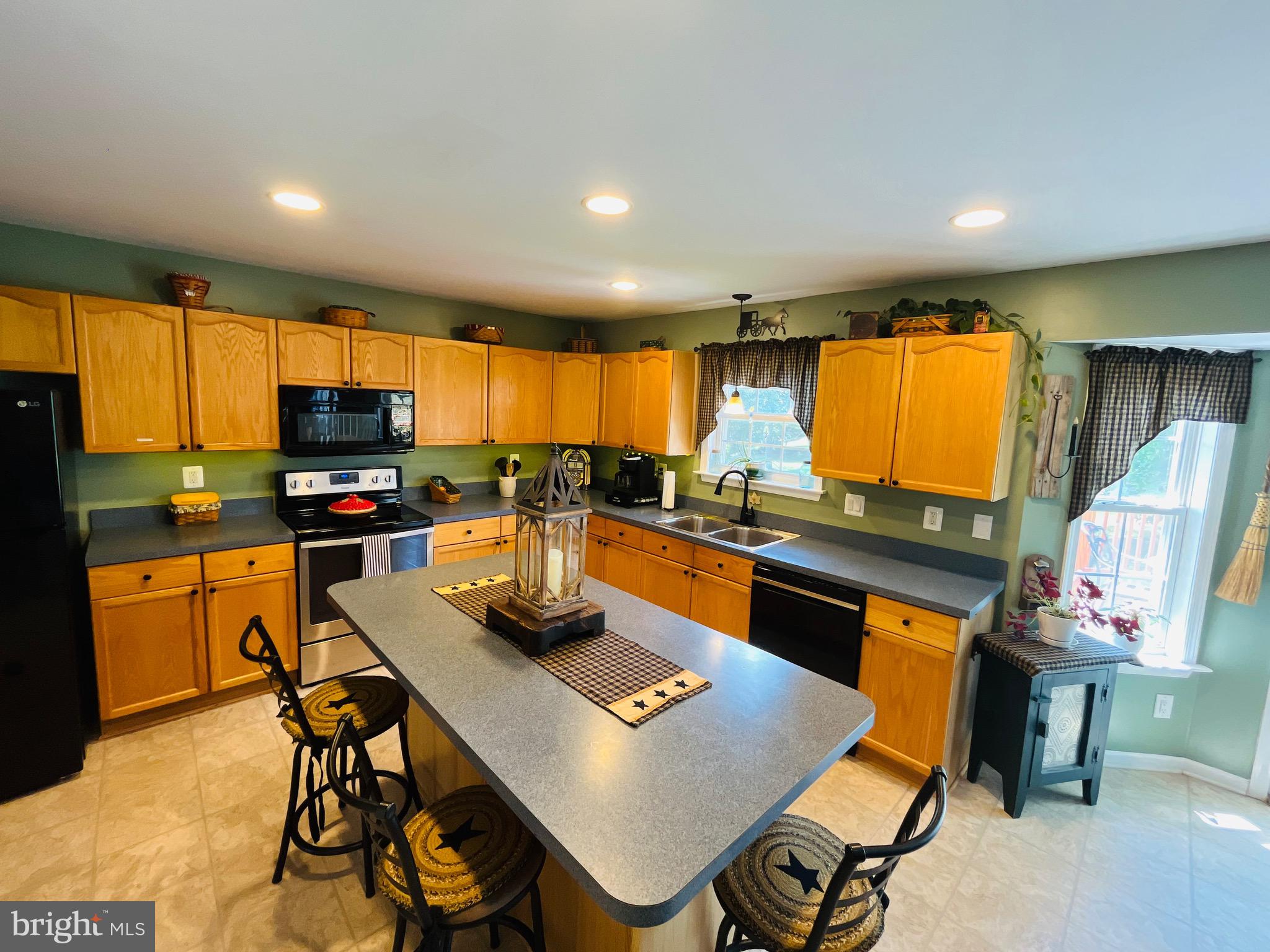 TUSCAWILLA HILLS - Residential