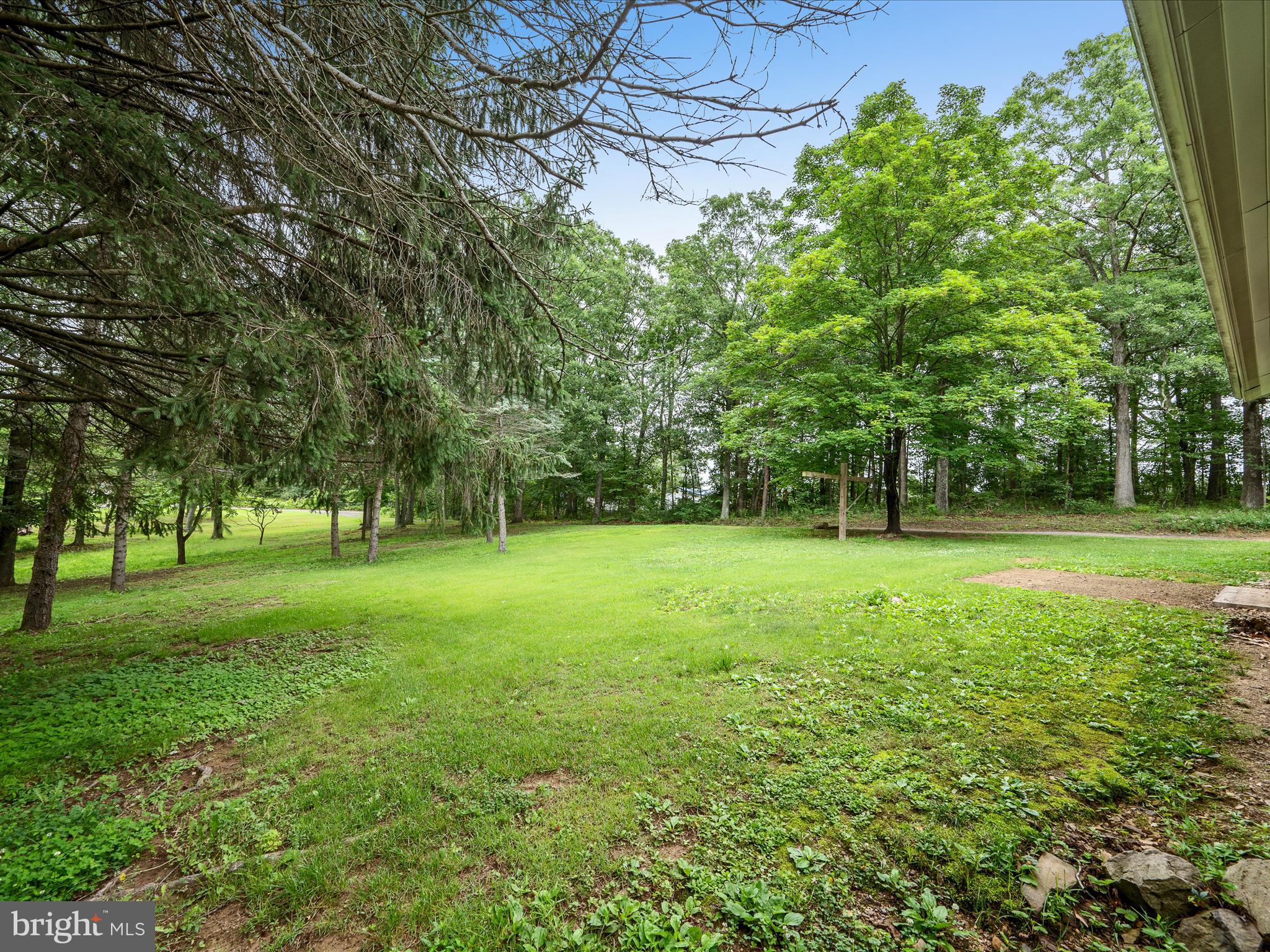 CREST VIEW - Residential