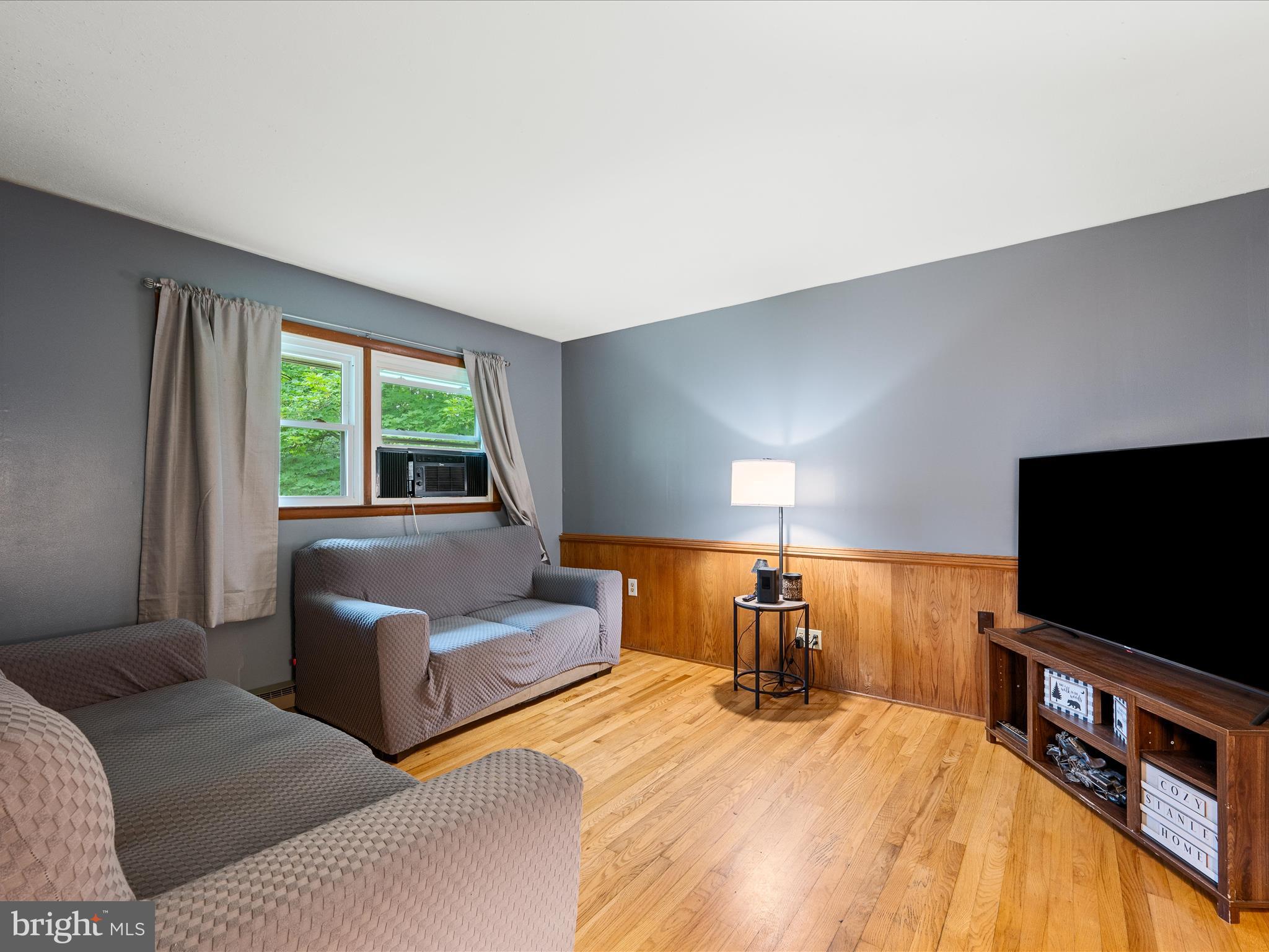 CREST VIEW - Residential