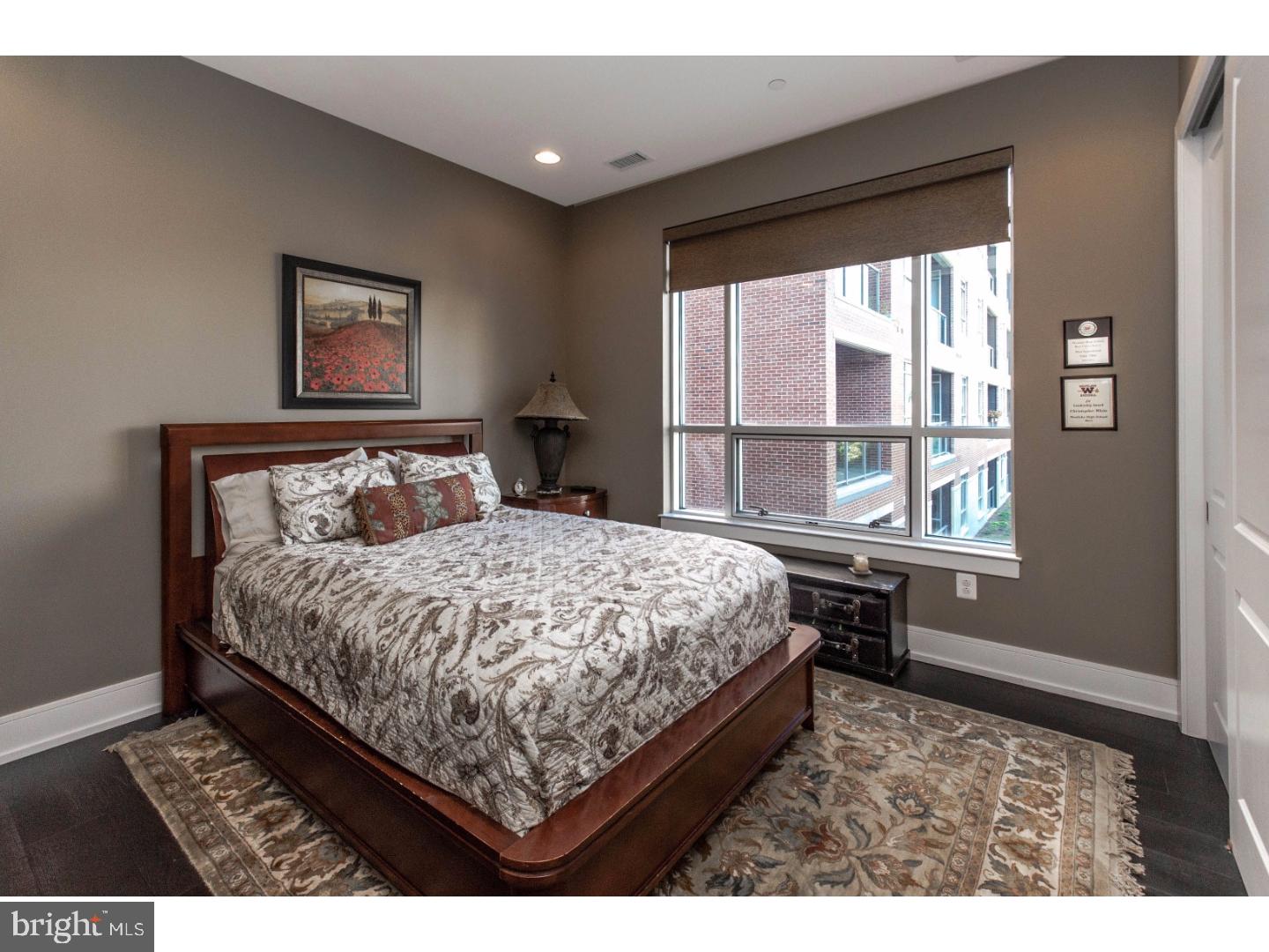 SOCIETY HILL - Residential