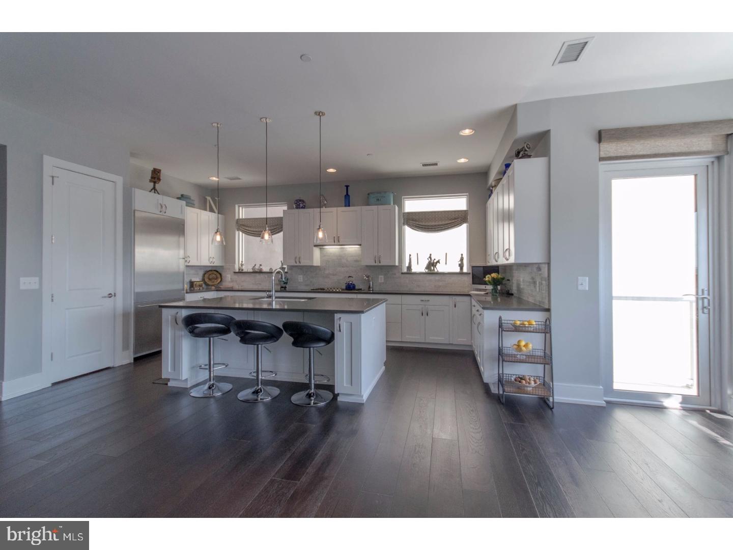 SOCIETY HILL - Residential