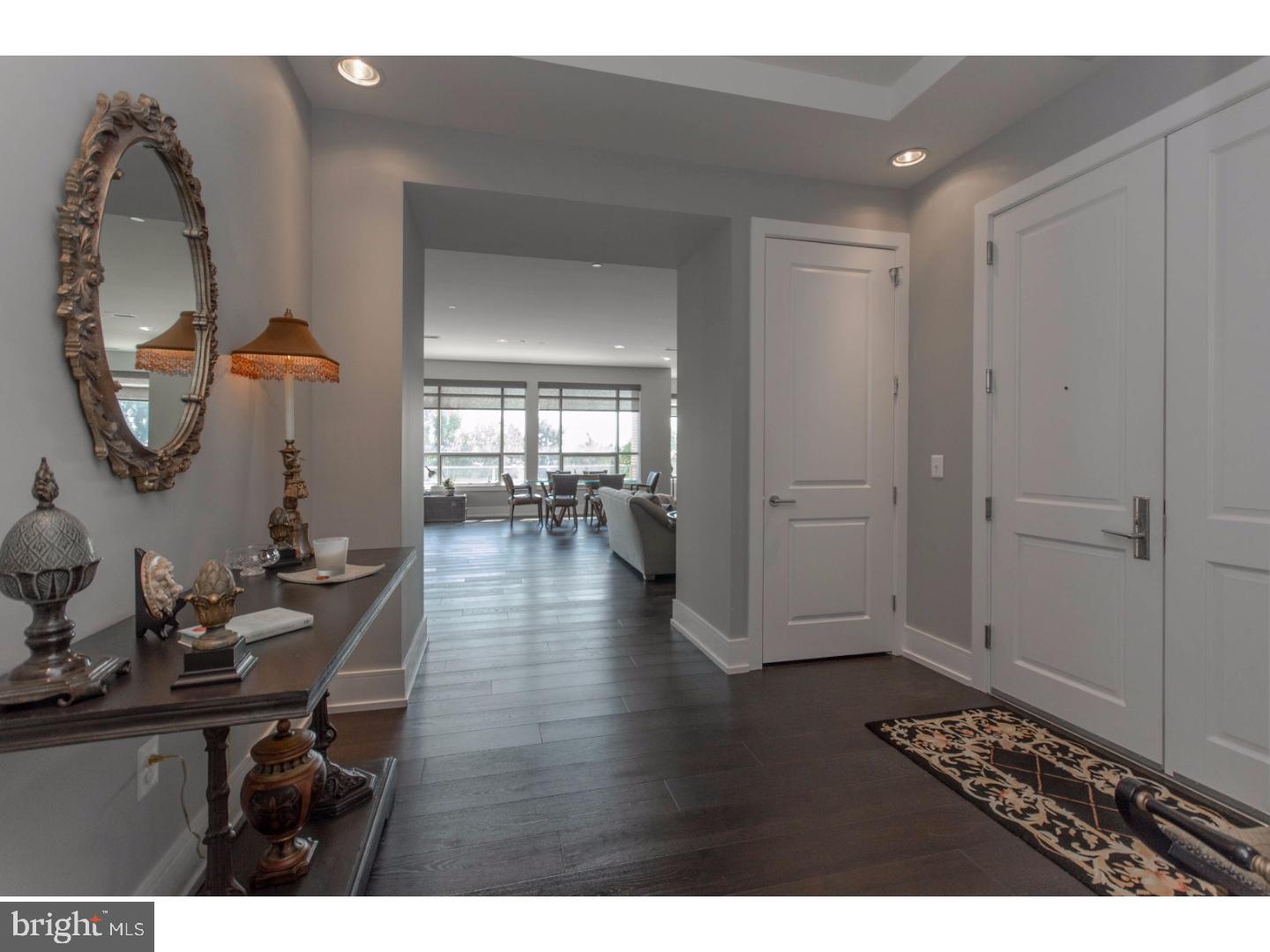 SOCIETY HILL - Residential