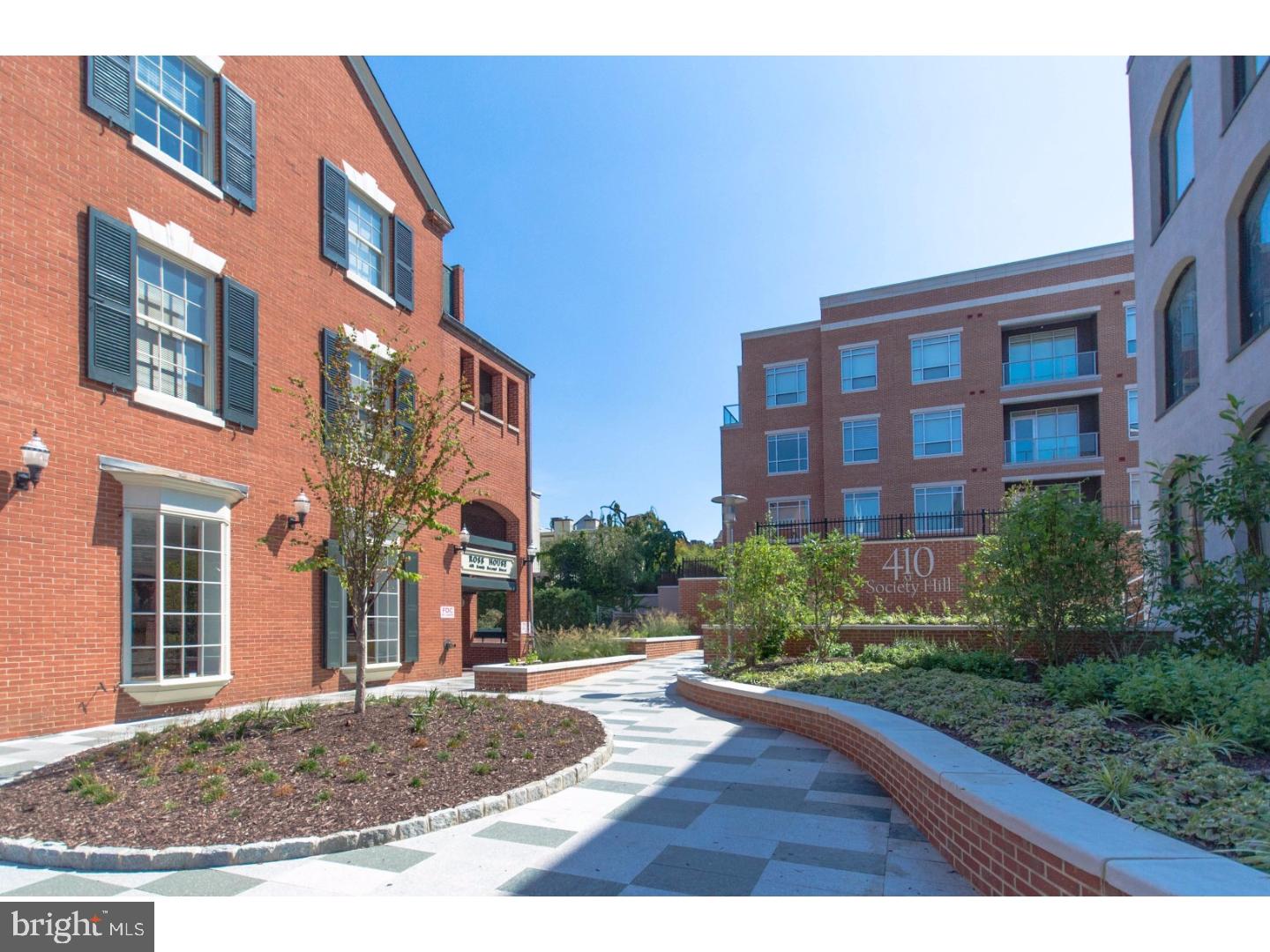 SOCIETY HILL - Residential