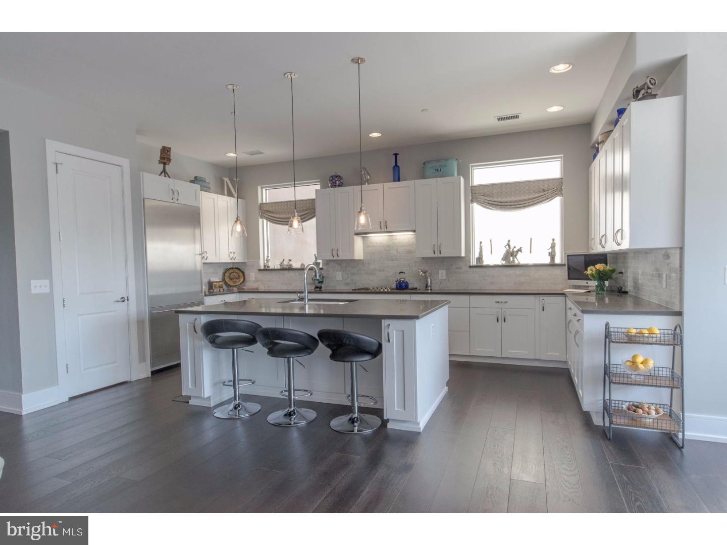 SOCIETY HILL - Residential