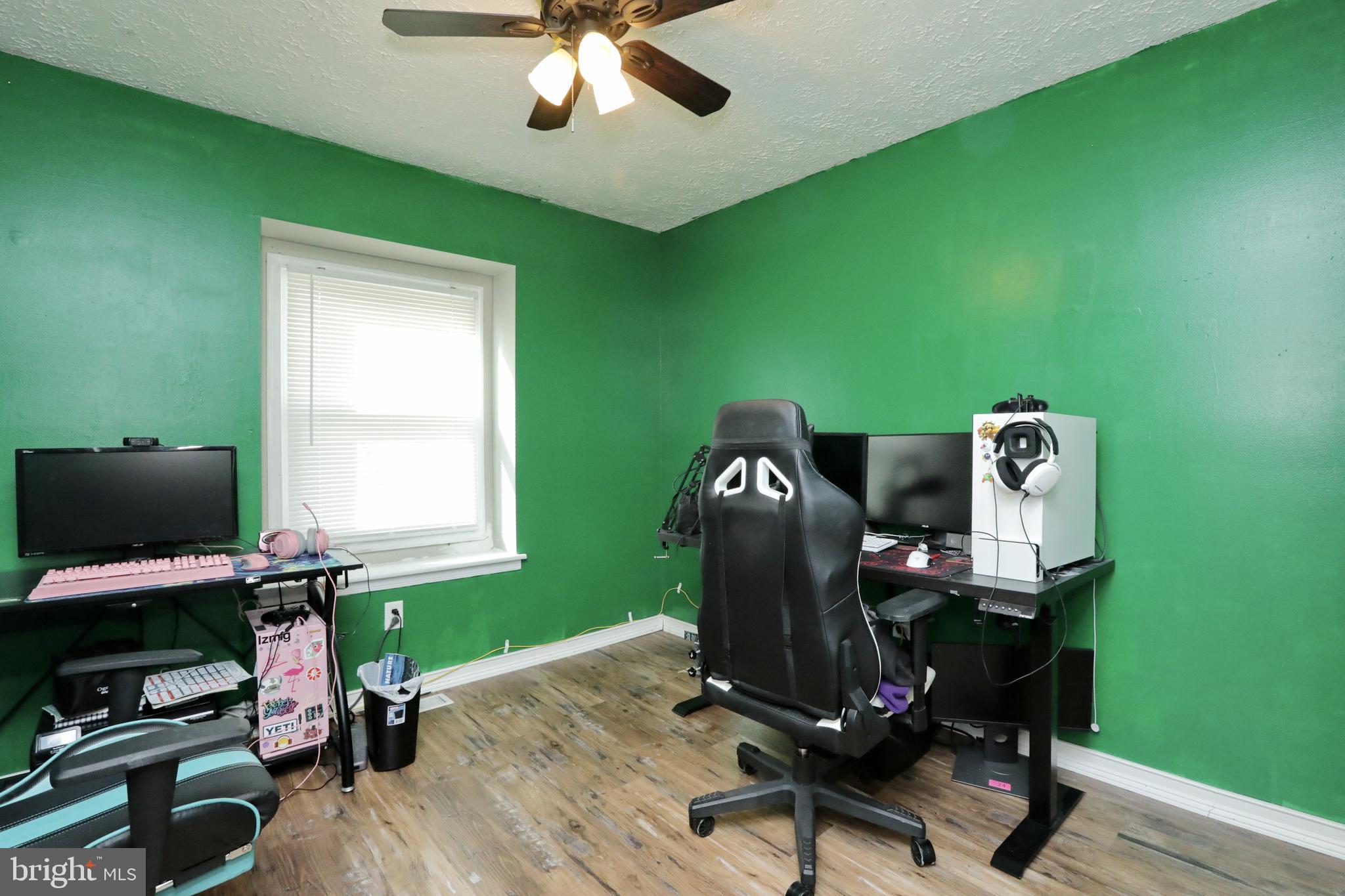 HUNTINGTON - Residential