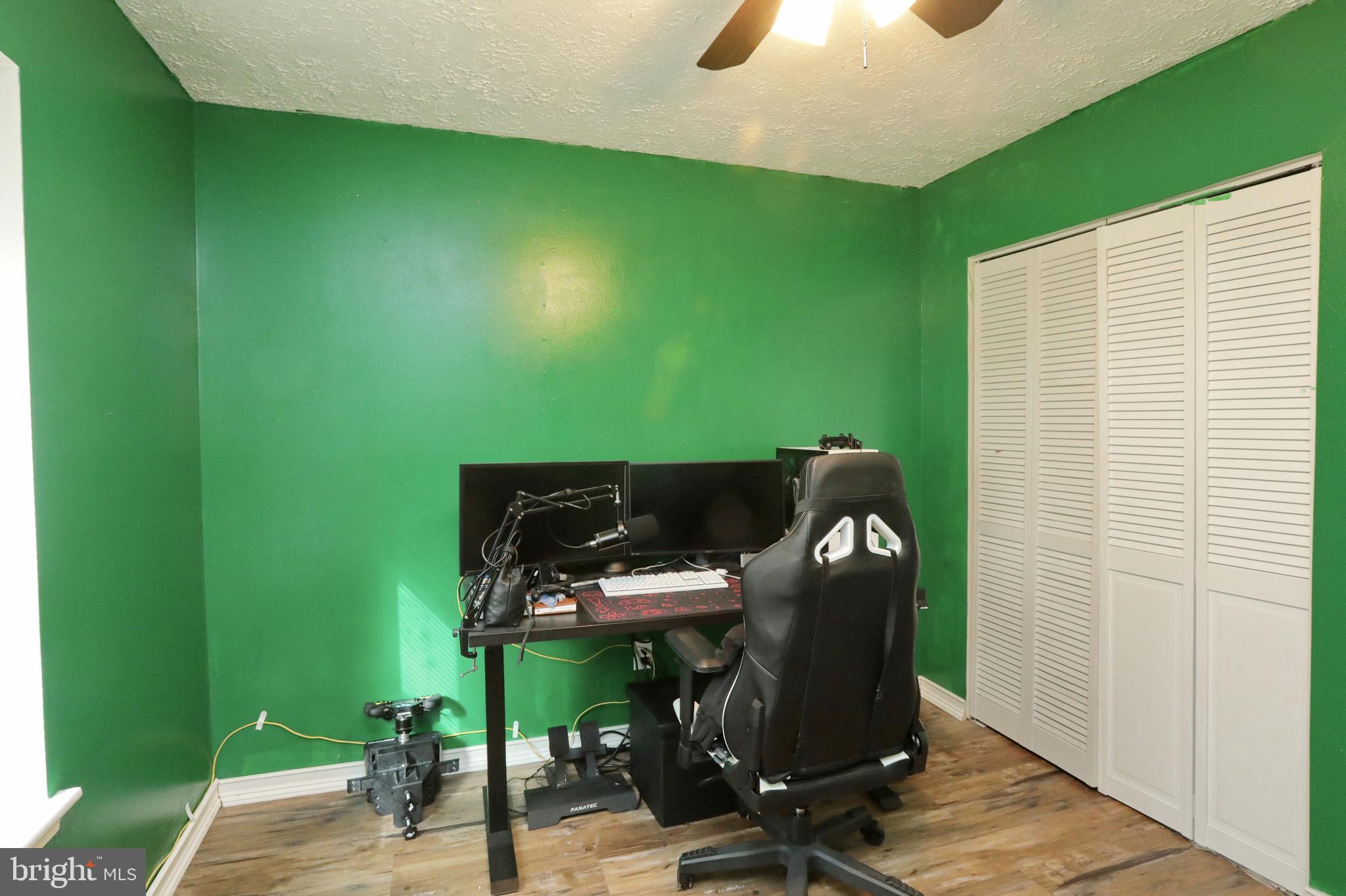 HUNTINGTON - Residential