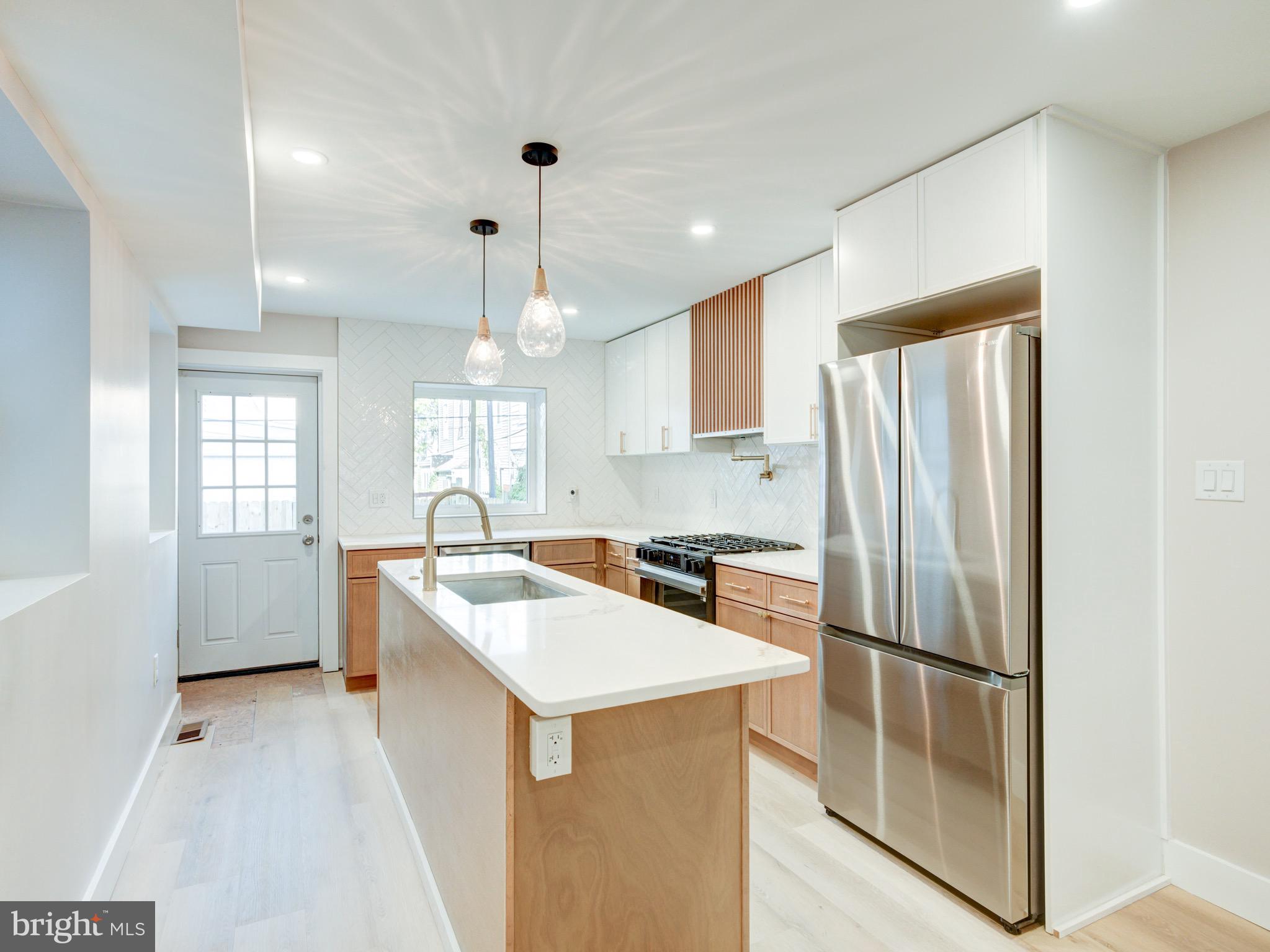 FISHTOWN - Residential