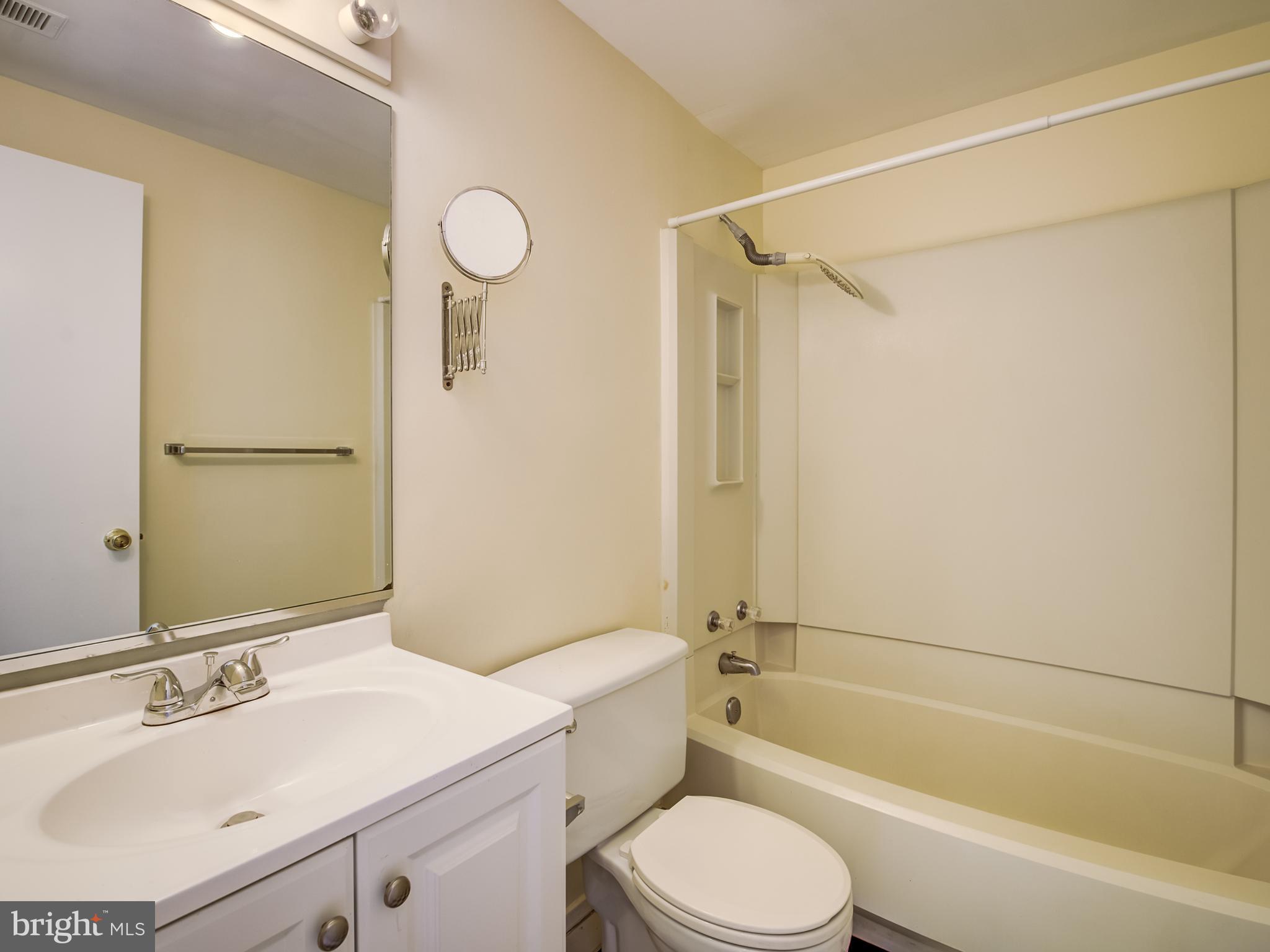 OVERLEA - Residential Lease