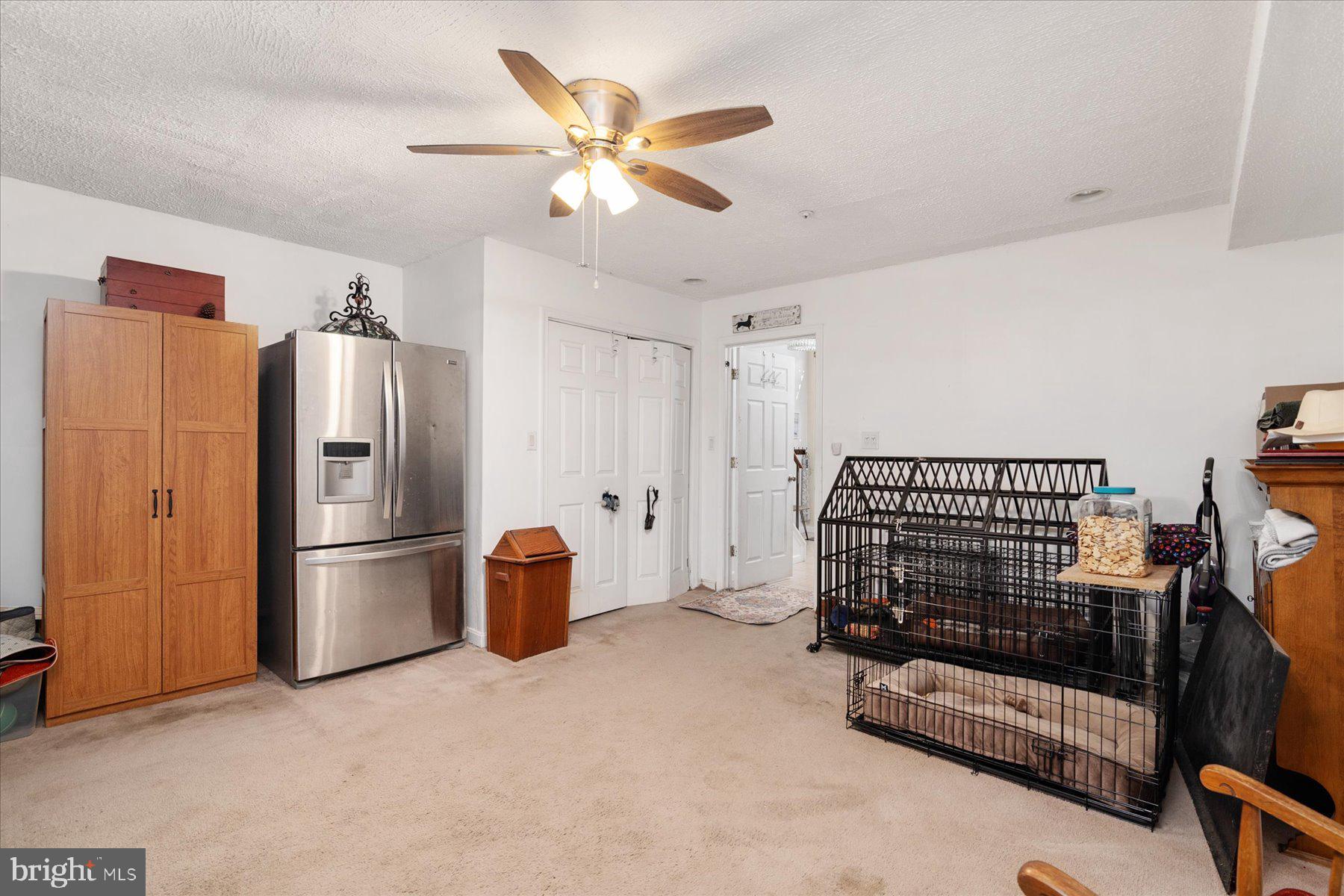 BURNT OAKS - Residential