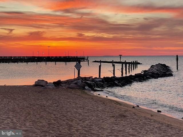 9428 SEA BREEZE COURT